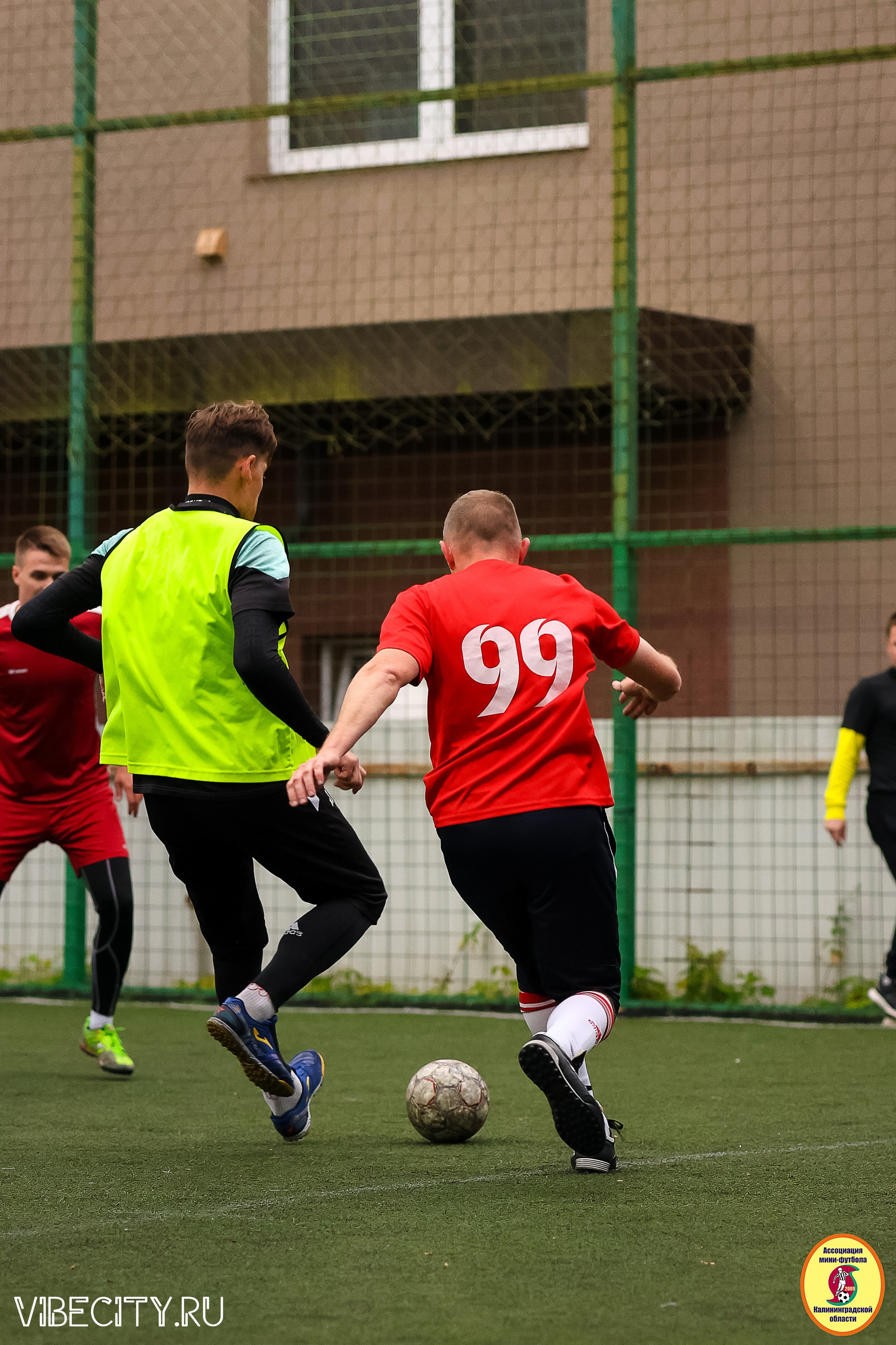 ИГРЫ МИНИ-ФУТБОЛЬНОЙ И КОРПОРАТИВНОЙ ЛИГИ. VIBECITY.RU Вайб Сити Ру Фоторепортажи Фотоотчеты Калининград