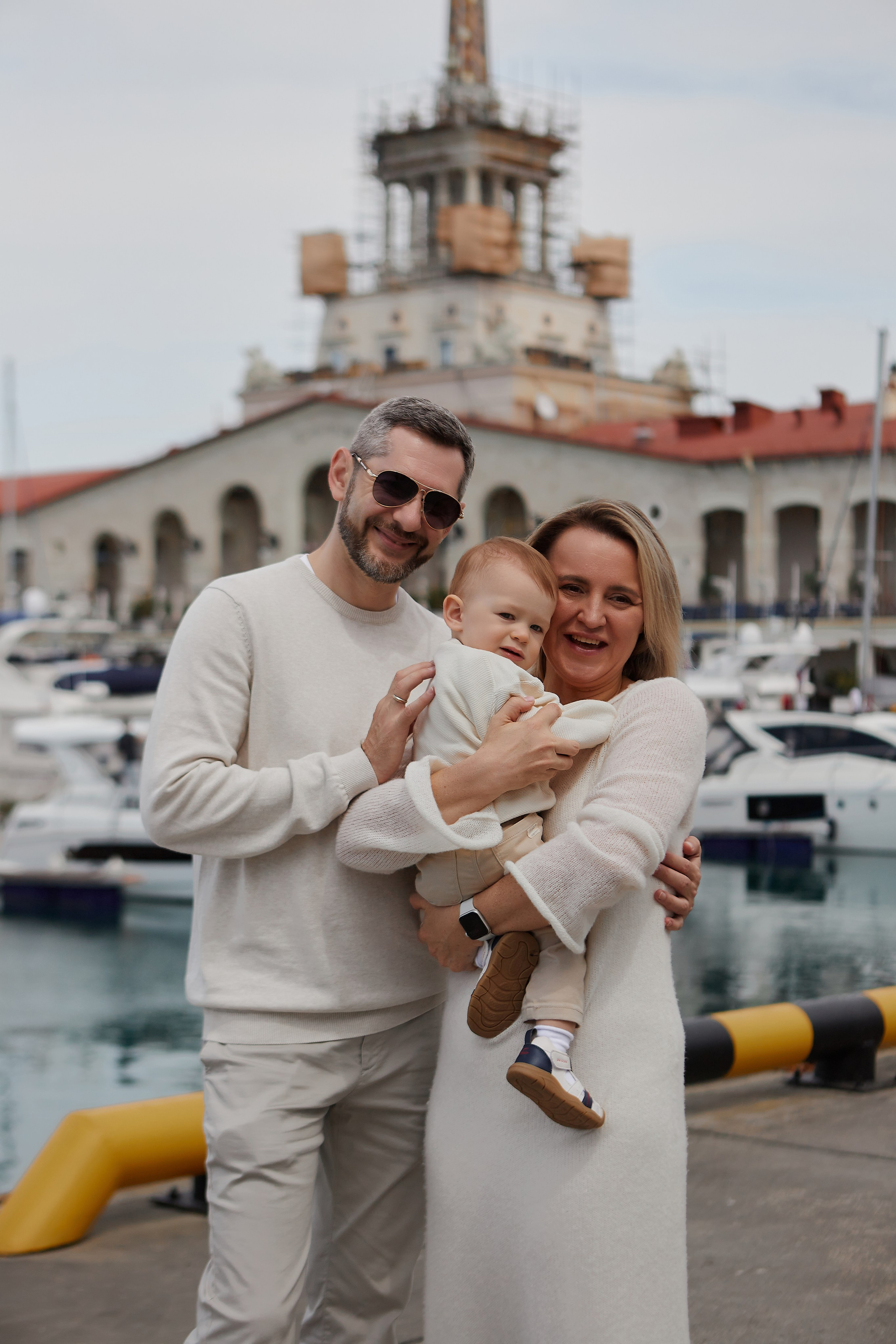 Фотосессия красивой семьи Кангун. Свадебный и семейный фотограф в Сочи-Красной поляне Ларионова Анна