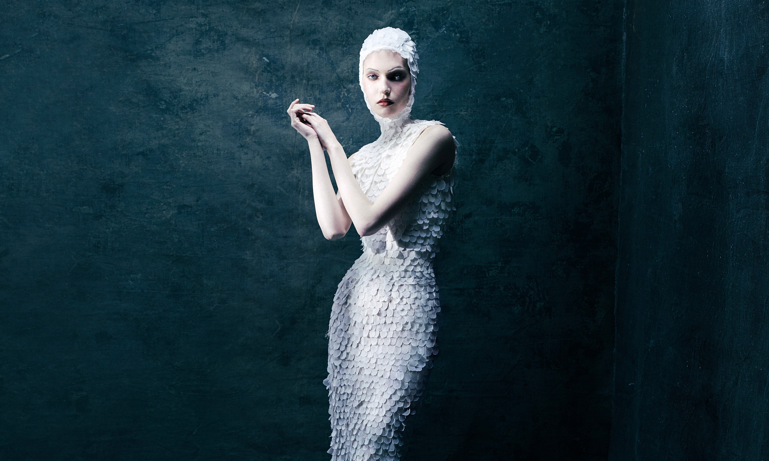 TUTSARKIS — Art Director | Stylist | Photographer