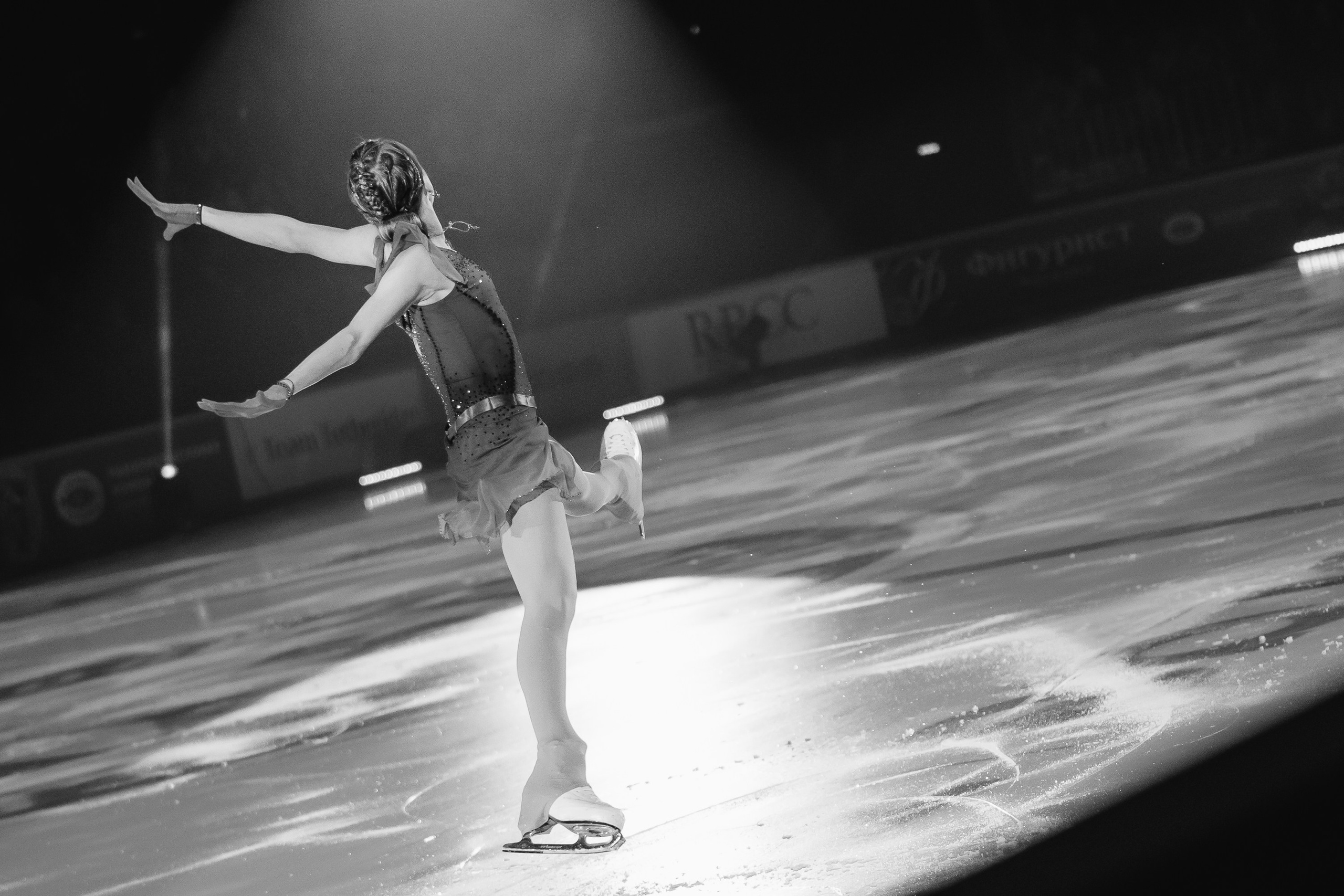 Шоу «Чемпионы на льду» в Новосибирске. Воробьева Ксения — Спортивный и танцевальный фотограф Новосибирск