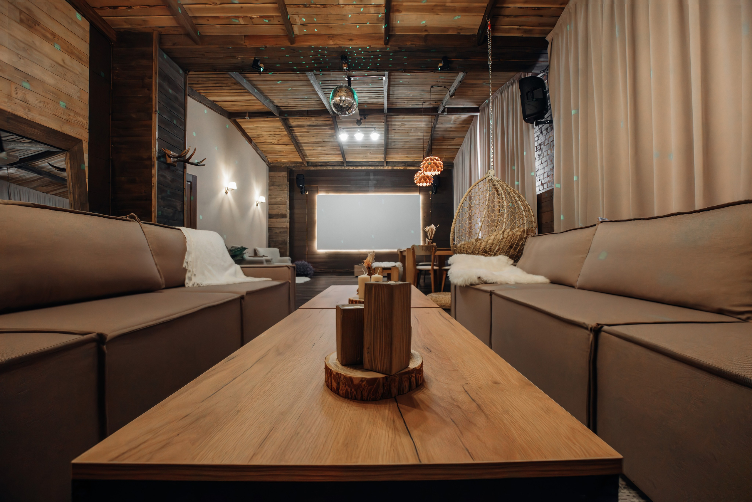 Шале (лето). Аренда лофта в СПб для мероприятий