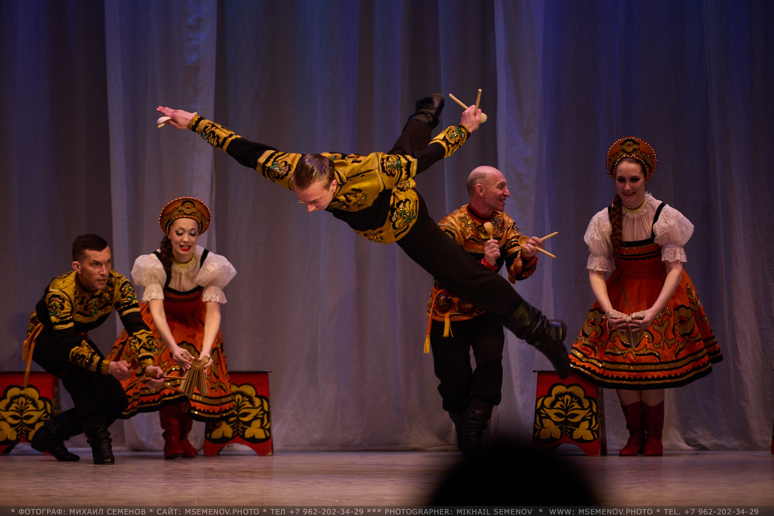 Фоторепортаж с Концерта «Волжанка» и «Задоринка»