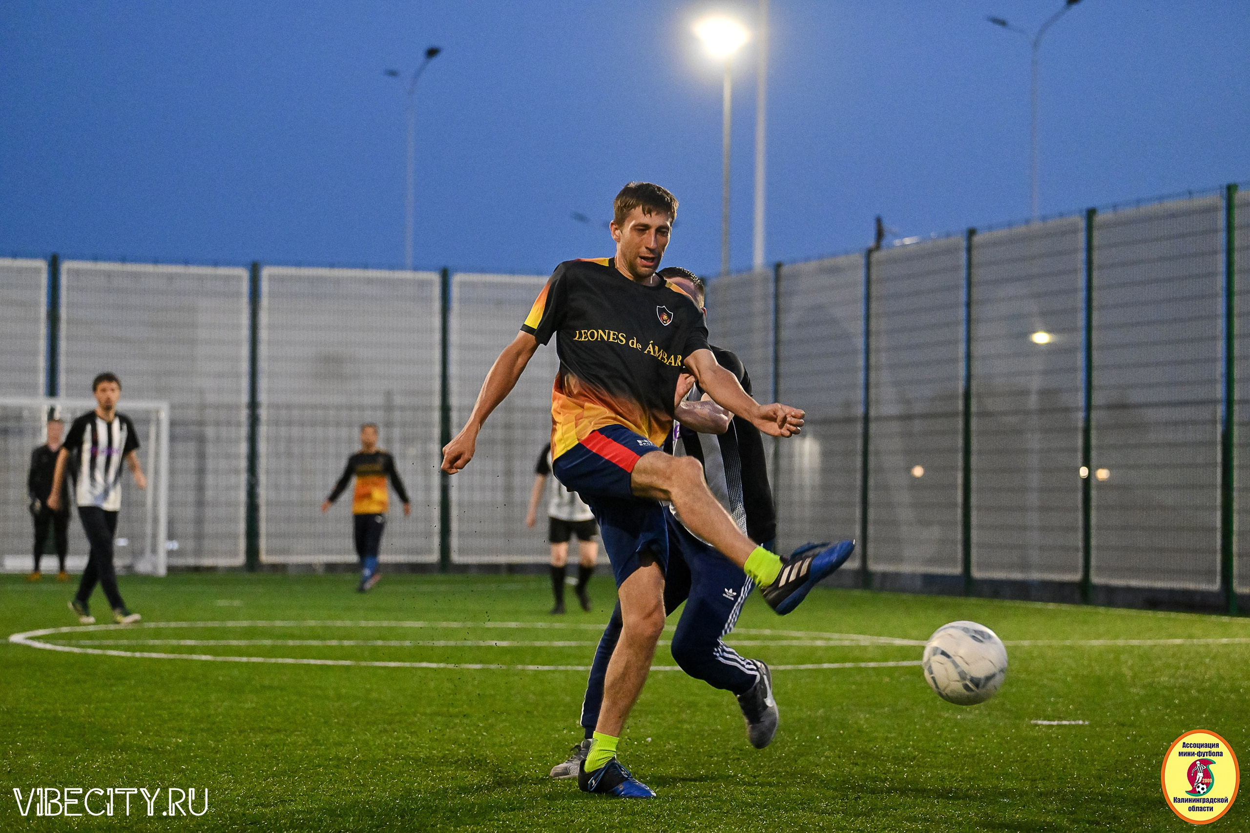 ИГРЫ МИНИ-ФУТБОЛЬНОЙ И КОРПОРАТИВНОЙ ЛИГИ. VIBECITY.RU Вайб Сити Ру Фоторепортажи Фотоотчеты Калининград