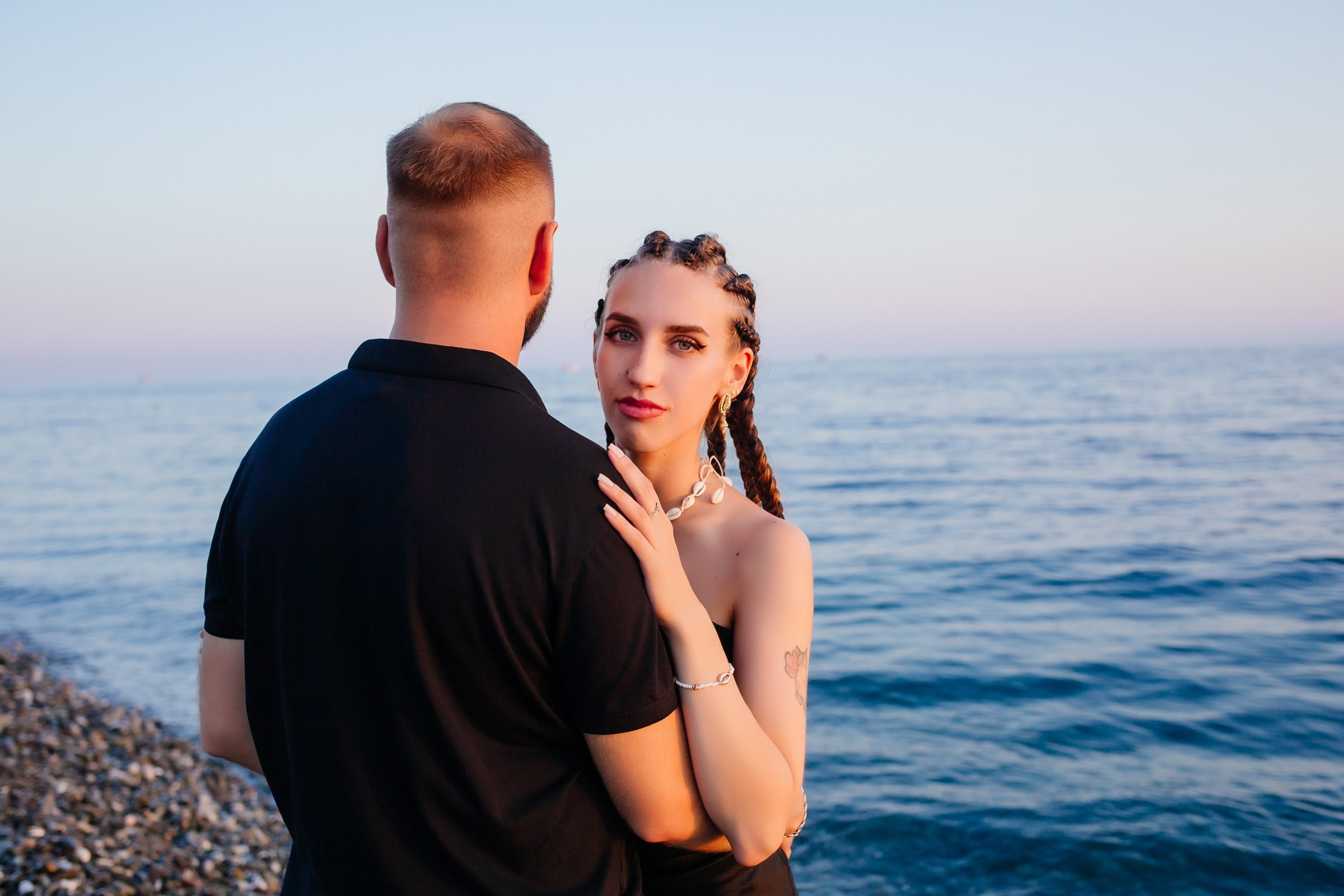Лавстори фотосессия на закате в Адлере. Фотограф Сочи Адлер. Солькаева Анастасия