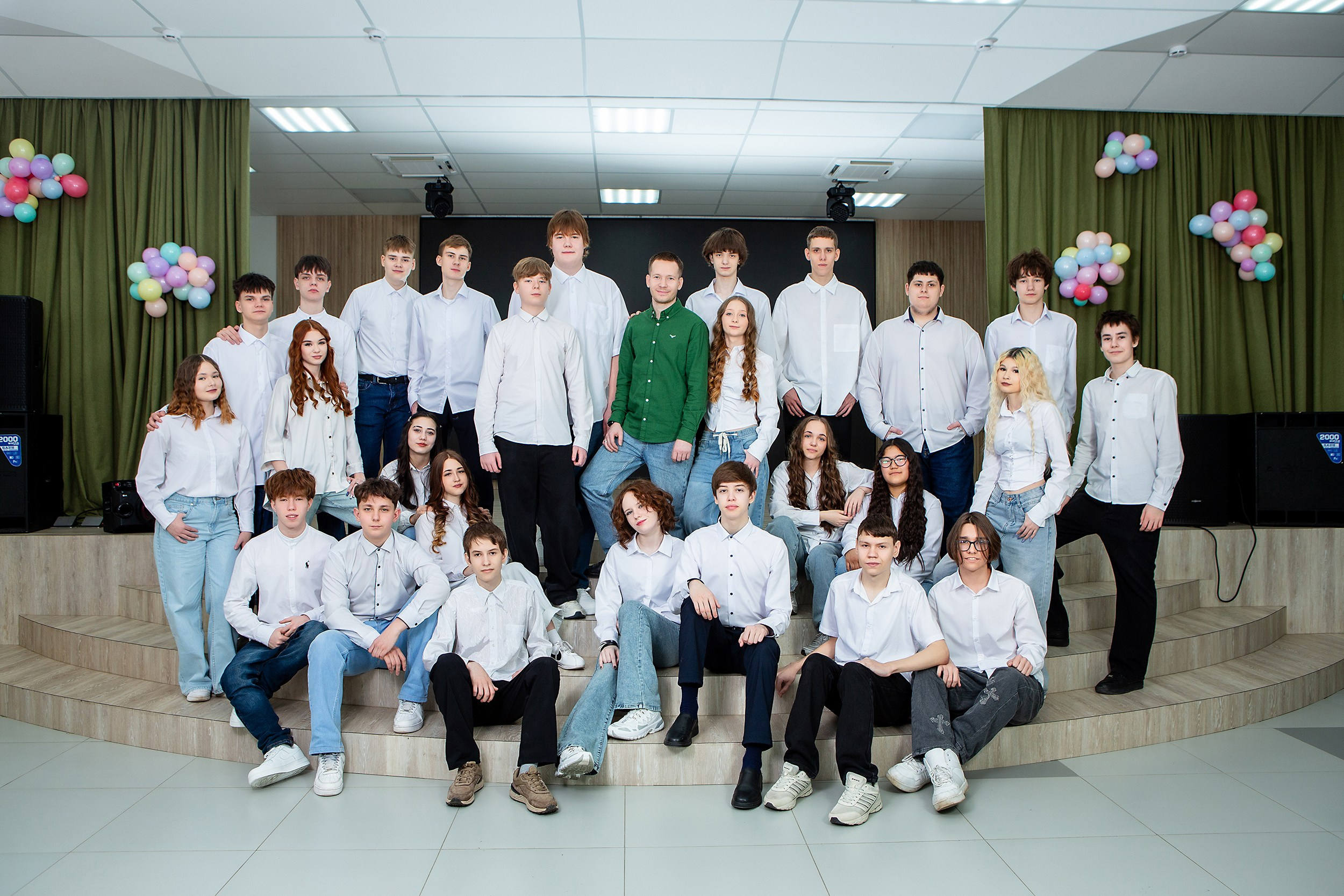 Фотосъемка в Детских садах, школах, ВУЗах в г. Красноярск. Изготовление выпускных альбомов, портретов, общих фотографий, сувенирки
