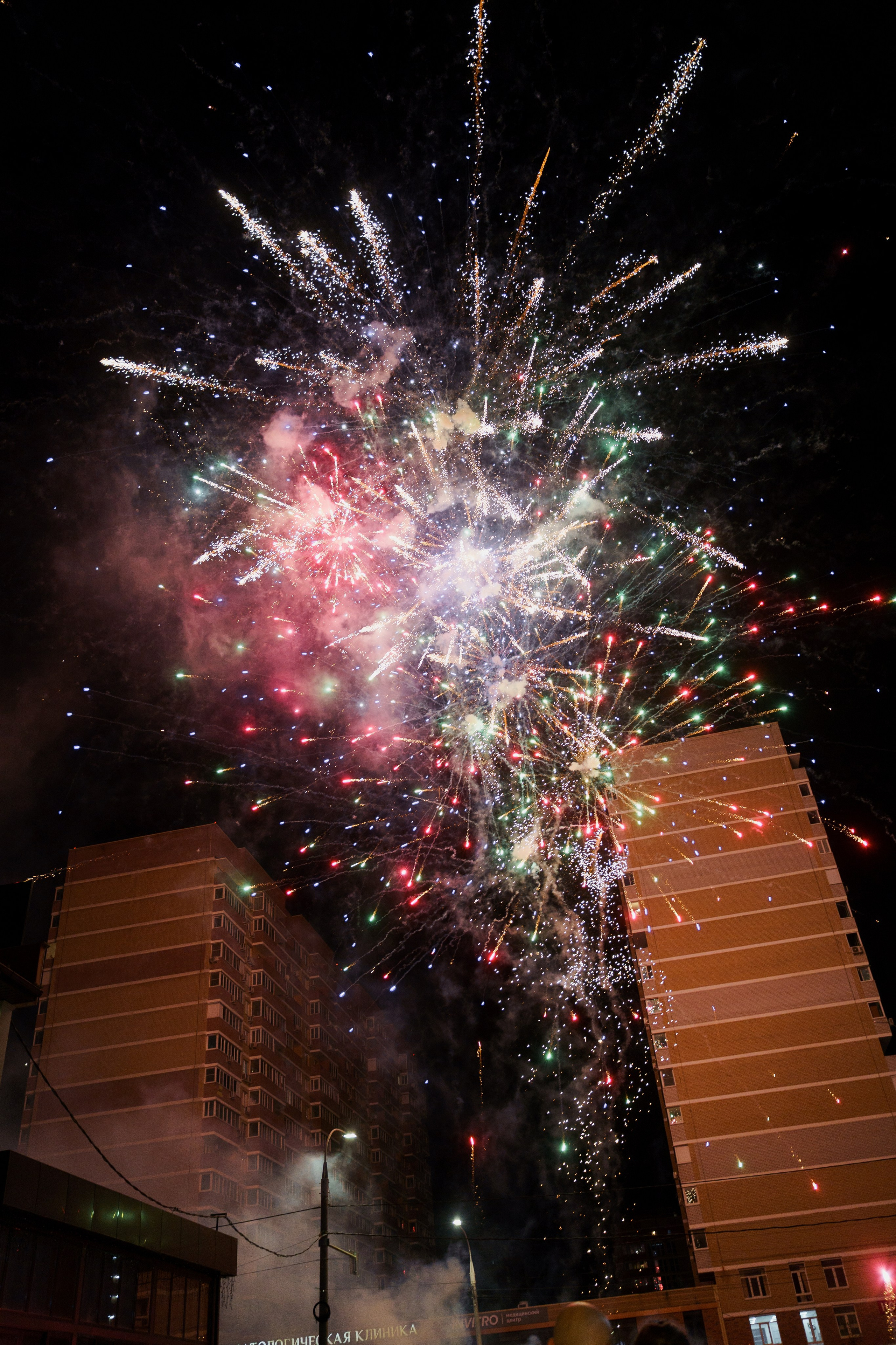 Сватовство в Краснодаре от лучших свадебных фотографов и операторов ТВИНС СТУДИО. ТВИНС СТУДИО — лучшие свадебные фотографы и видеографы в Краснодаре