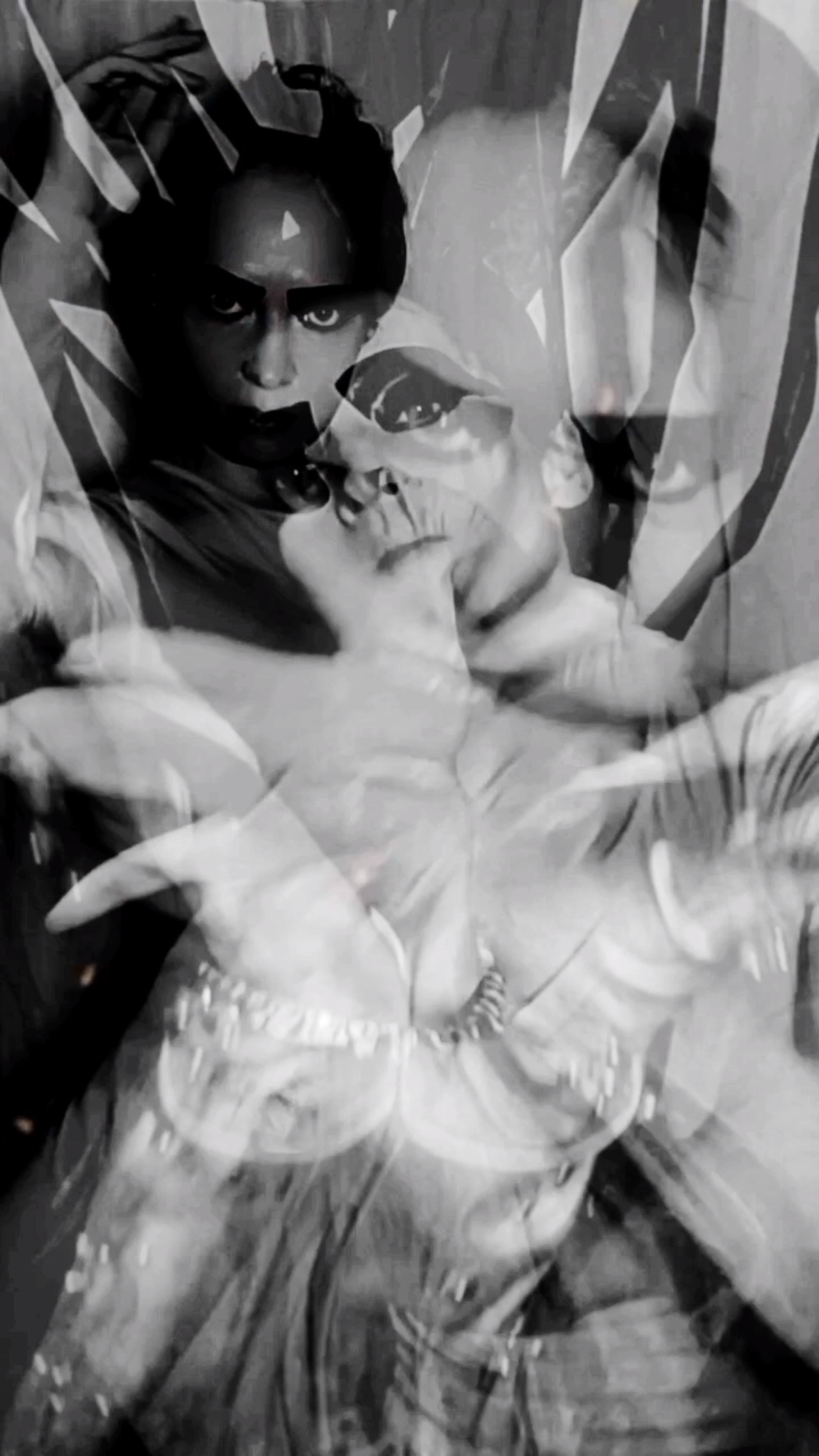 Soul X-ray. Yulia Yurchevskaya | Art Director & Visual Visionary