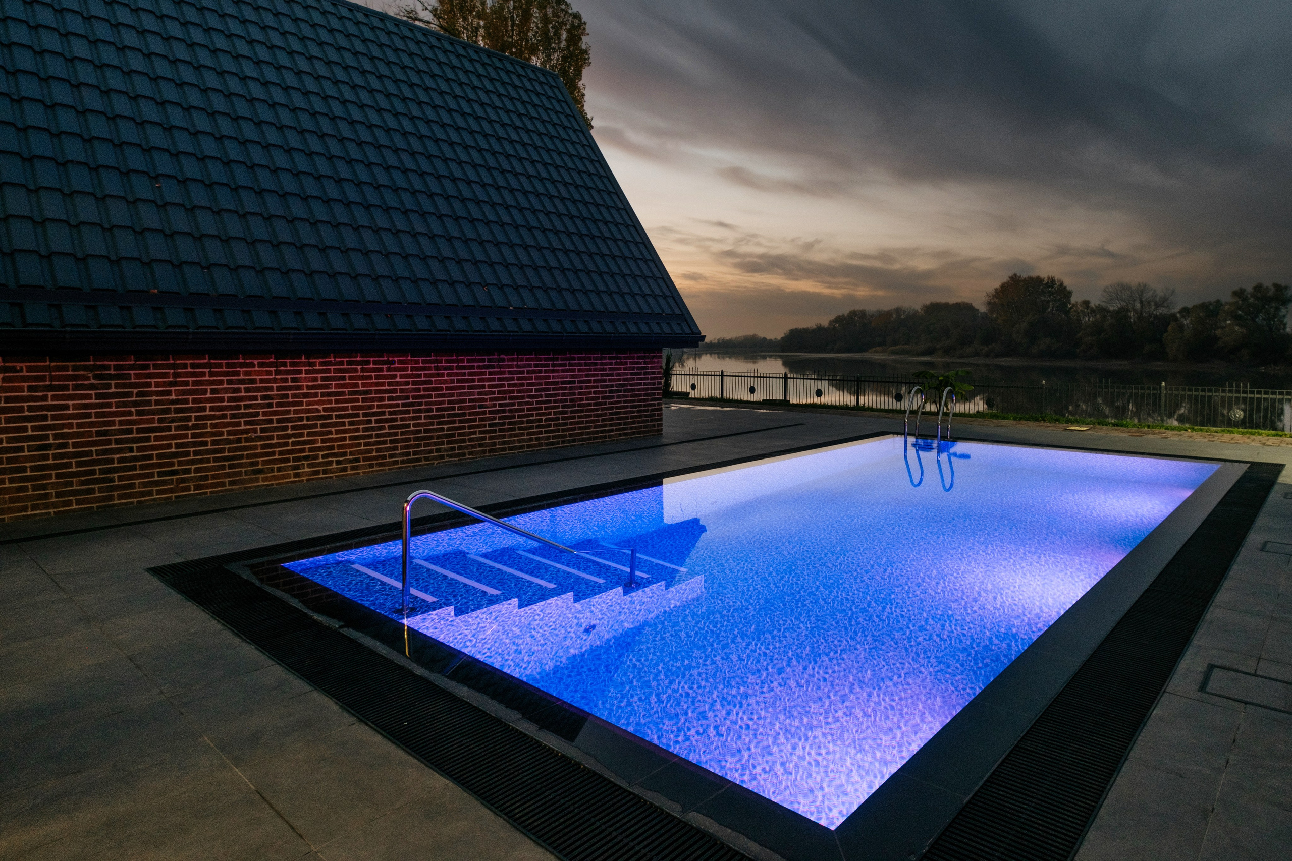 Интерьерная съемка. Свадебный фотограф Денис Ожигин в Краснодаре и крае. Эмоциональная и стильная съемка вашего дня