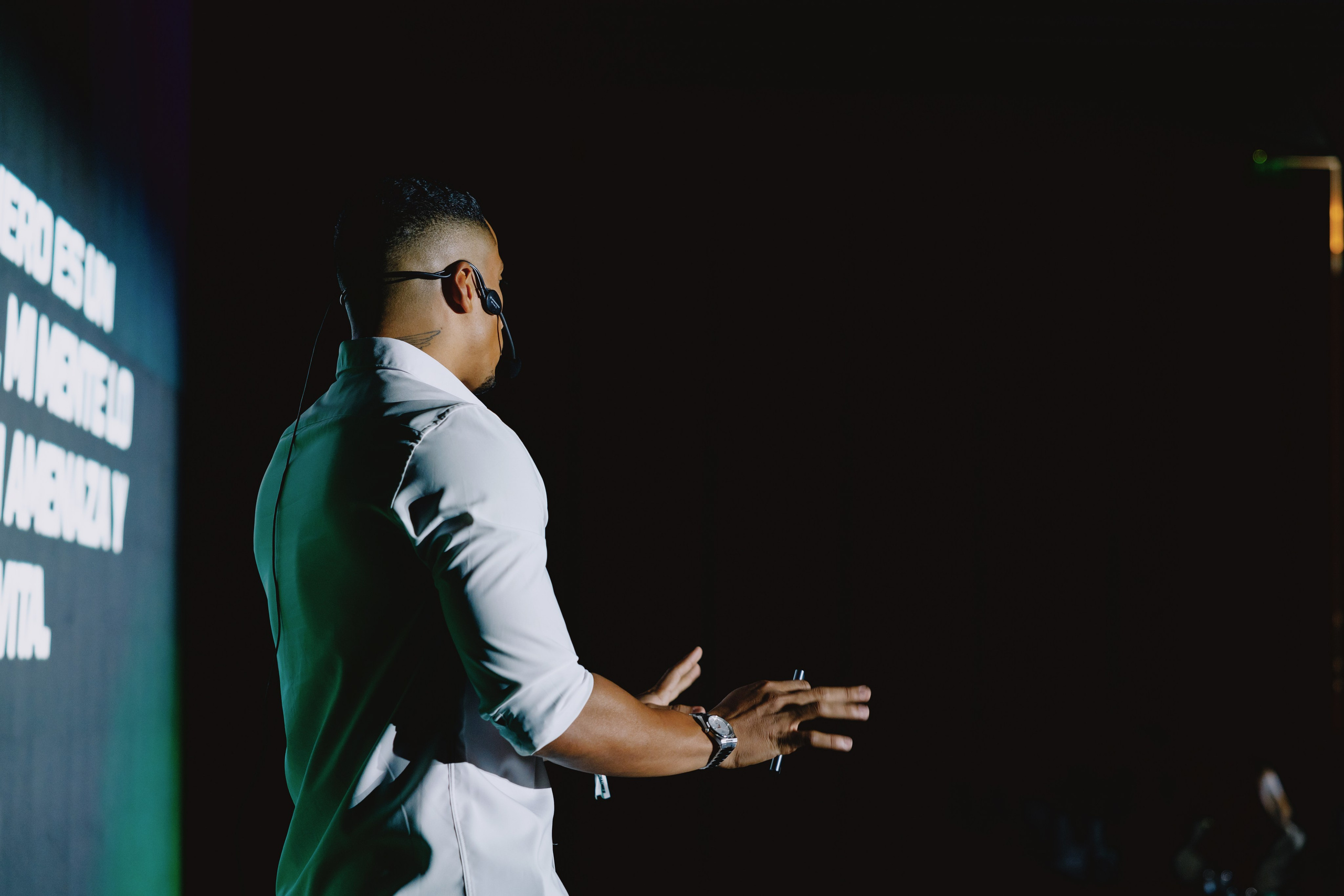 TRADERS DAY By NeomAAA Medellin. NeomAAA Funds Gallery