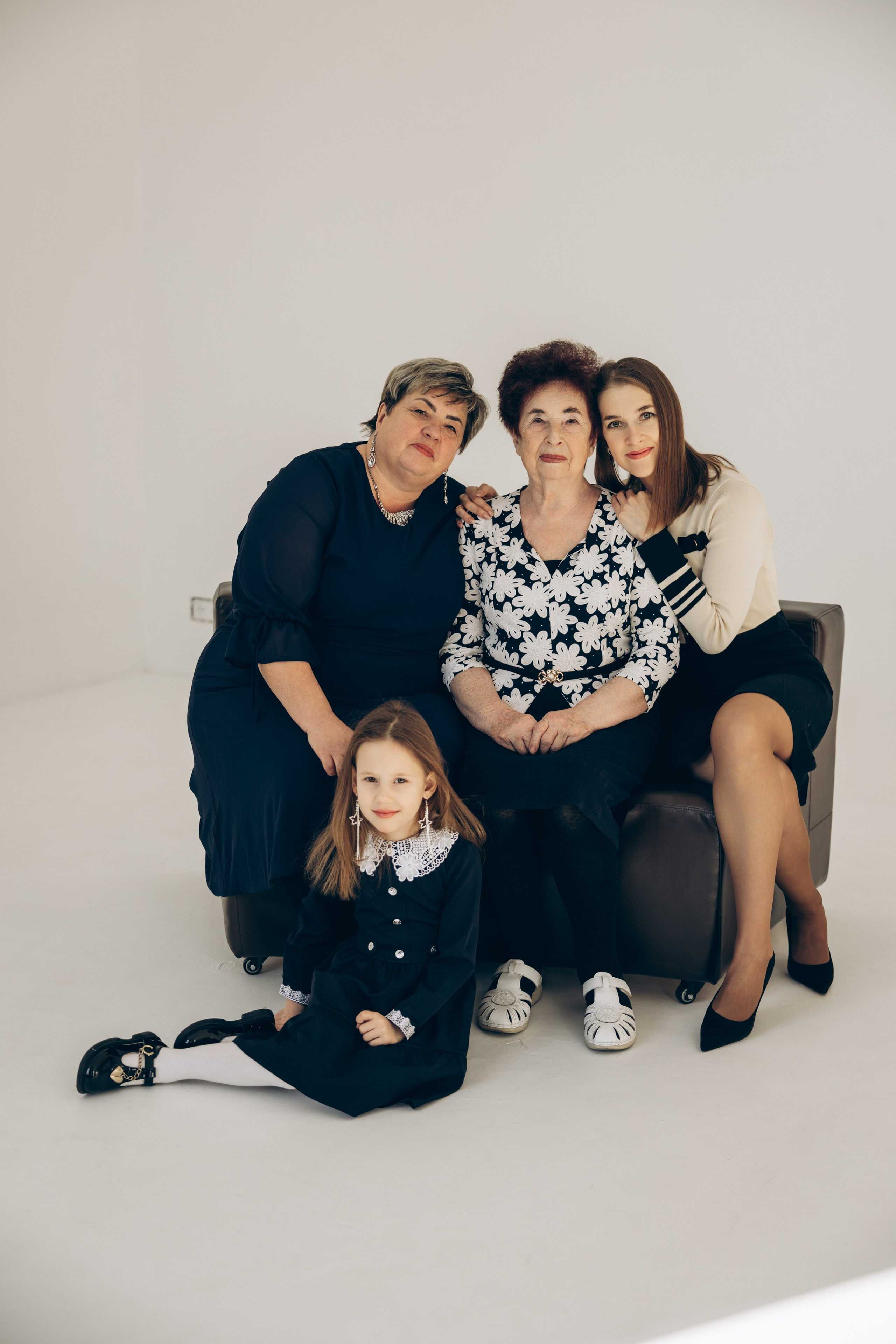 4 поколения. Свадебный, семейный фотограф в Иркутске Светлана Макаричева