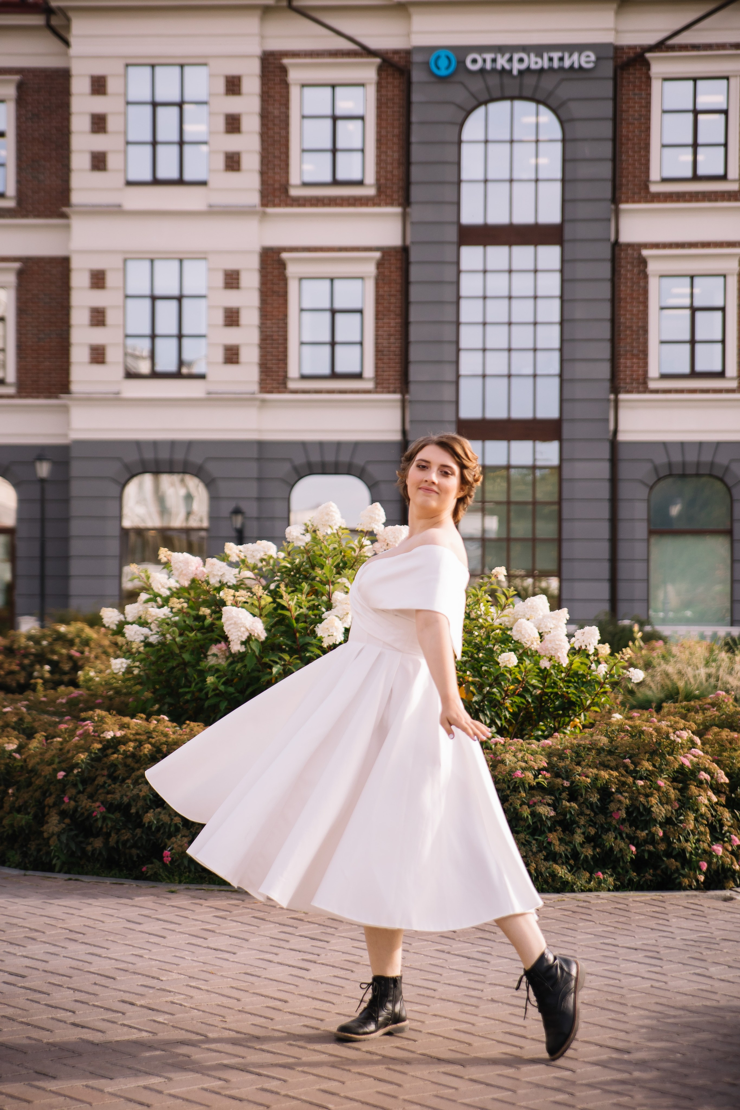 Свадебная прогулка. Свадебный, семейный фотограф, контент съёмка. Екатеринбург. Елена Граф