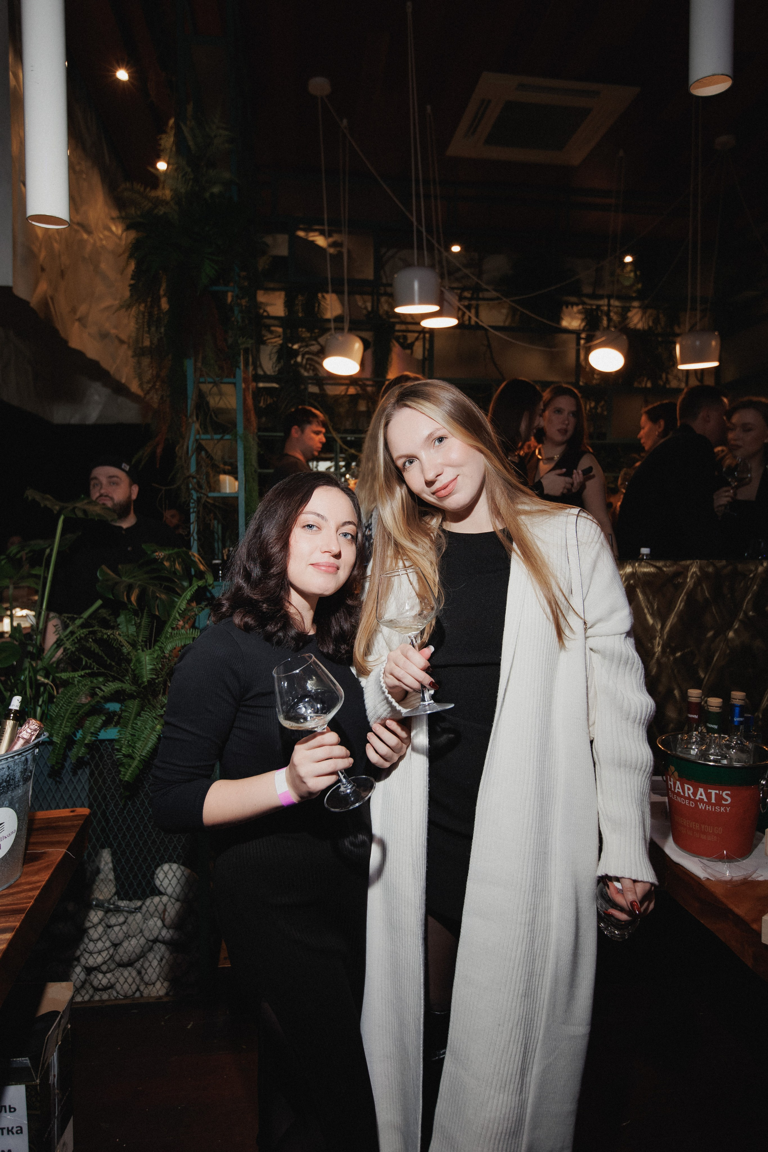 ВИННЫЙ ФЕСТИВАЛЬ. СВОИ. ФОТООТЧЕТЫ-СОБЫТИЯ-МЕСТА