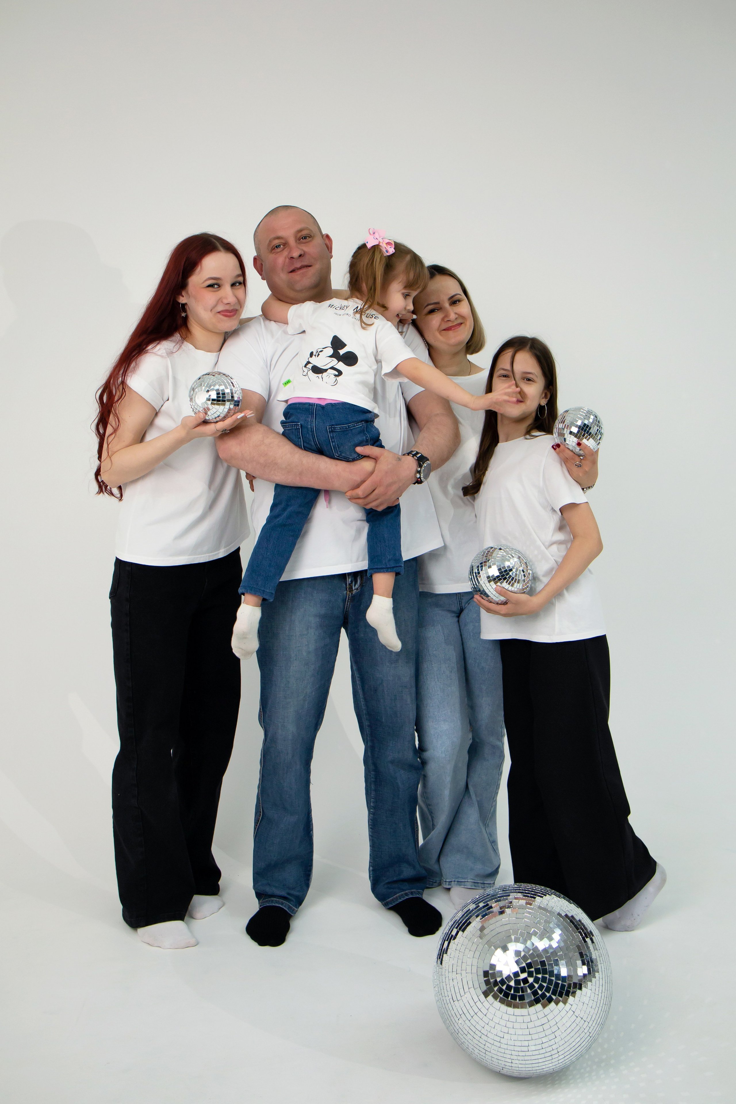 Семейная фотосессия в фотостудии «ОКО» г. Шелехов. Фотограф в Шелехове, лучшие выпускные альбомы в Шелехове