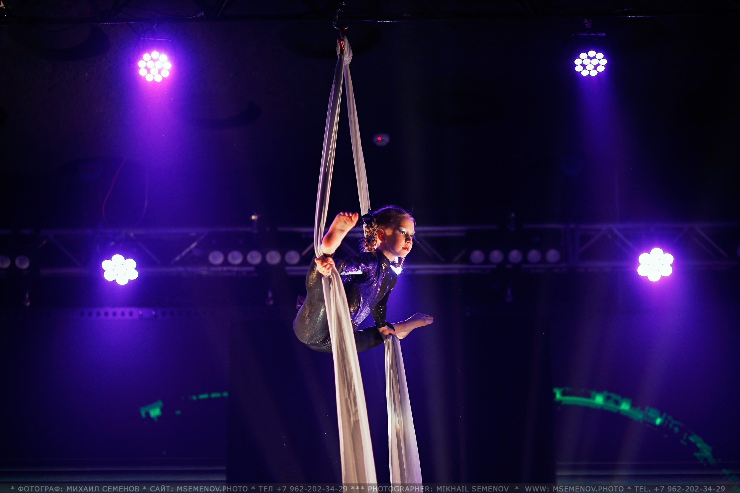 Анонс фоторепортажа с Концерта Грация. POLE DANCE. Photographer for business Mikhail Semenov. Aqua photo studio, photo school