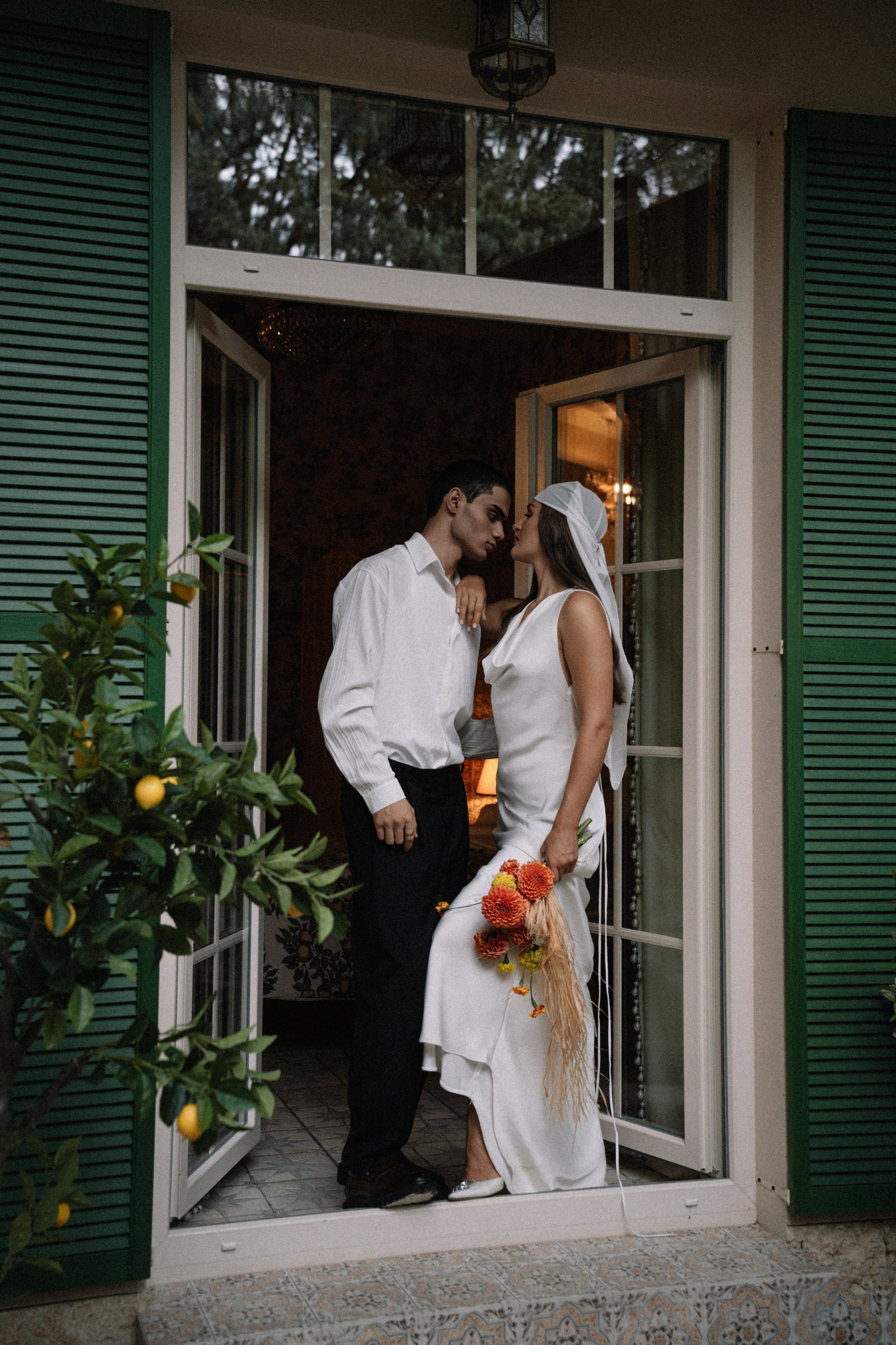 Свадебная фотосессия на вилле VILLA ROSSA