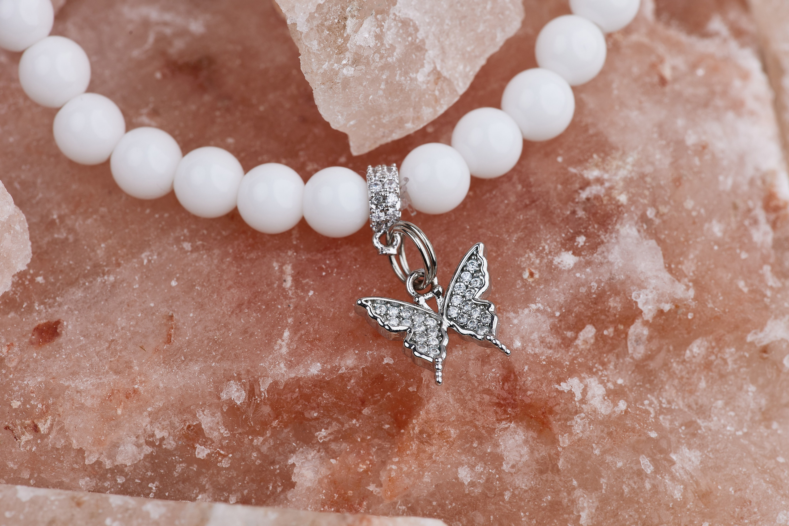 Фотосъёмка для маркетплейсов. Каталожная съёмка. Одежда. Украшения. Выпускные альбомы в Томске. Фотограф Сергей Стёпин