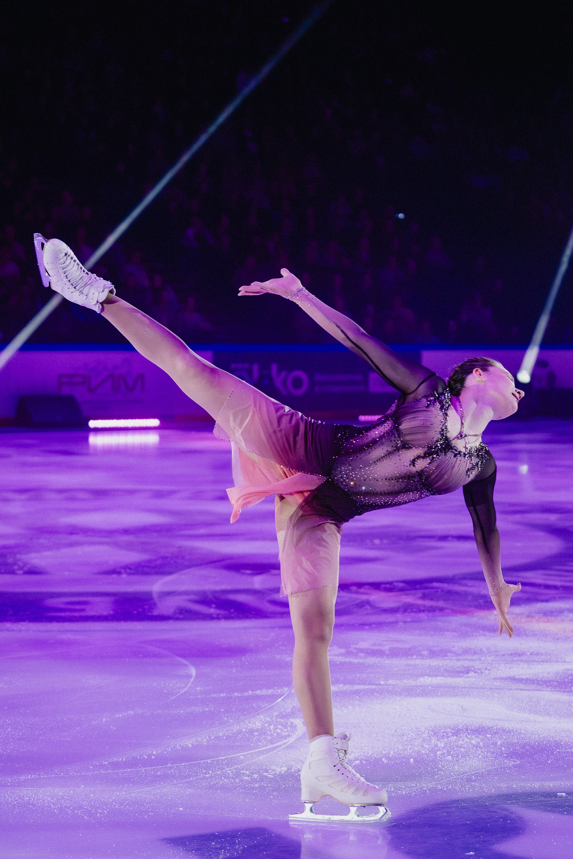 Шоу Этери Тутберидзе в Новосибирске. Воробьева Ксения — Спортивный и танцевальный фотограф Новосибирск