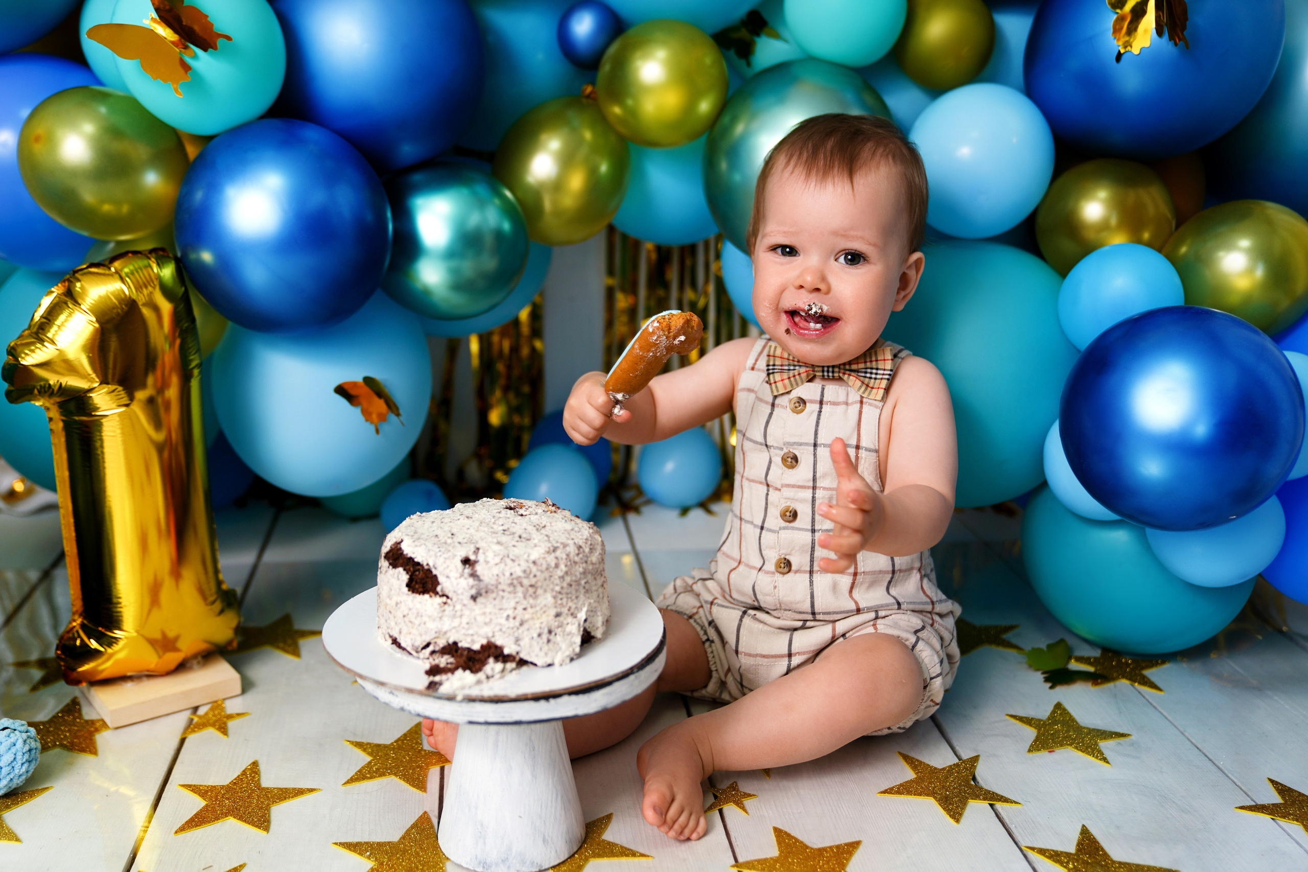 Фотосессия ГОДОВАСИЕ. Фотограф новорожденных, детей до года и беременных в Симферополе