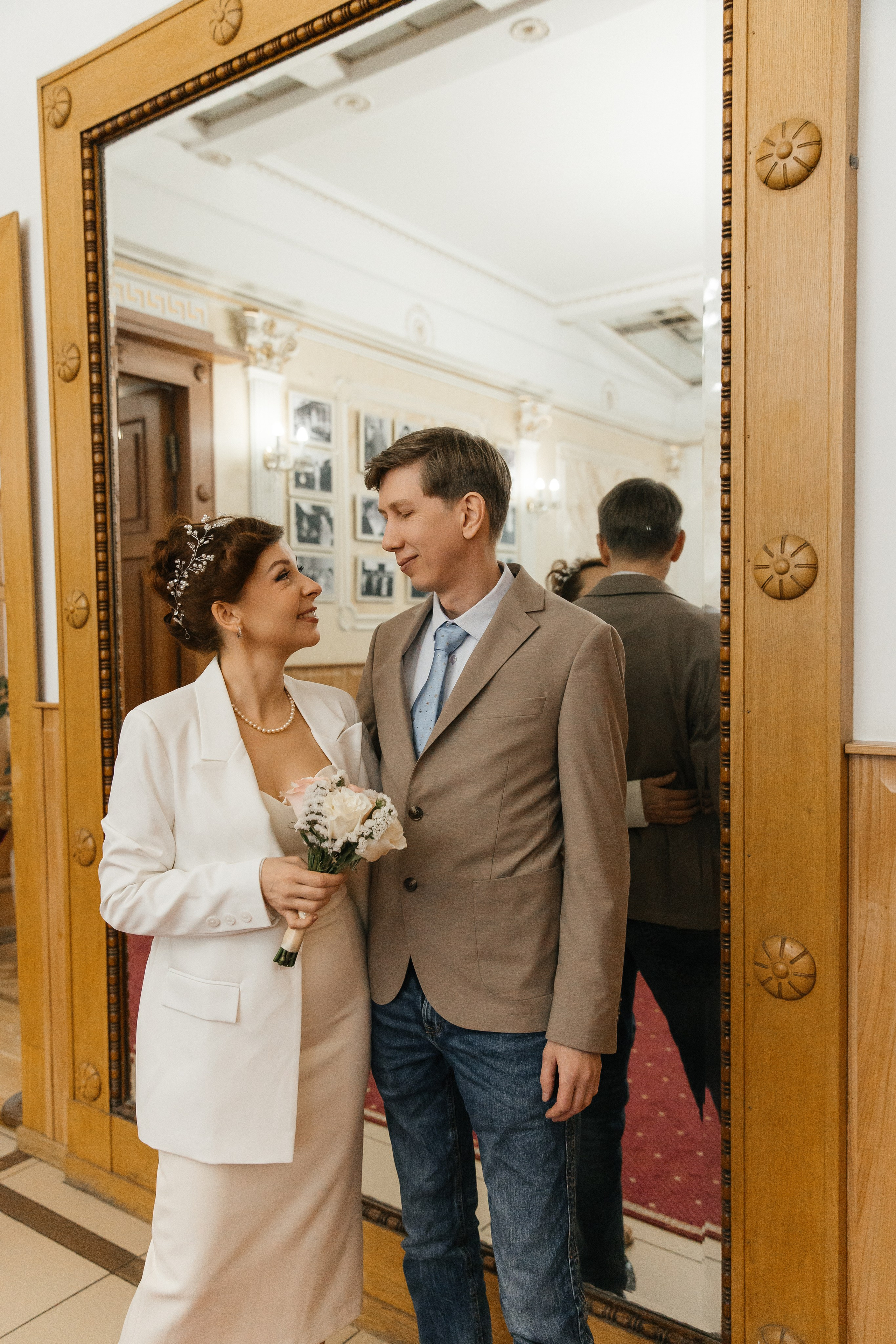 Свадебная фотосессия в Грибоедовском ЗАГСе (Дворец Бракосочетания № 1). Фотограф и видеограф Анна Домашенко