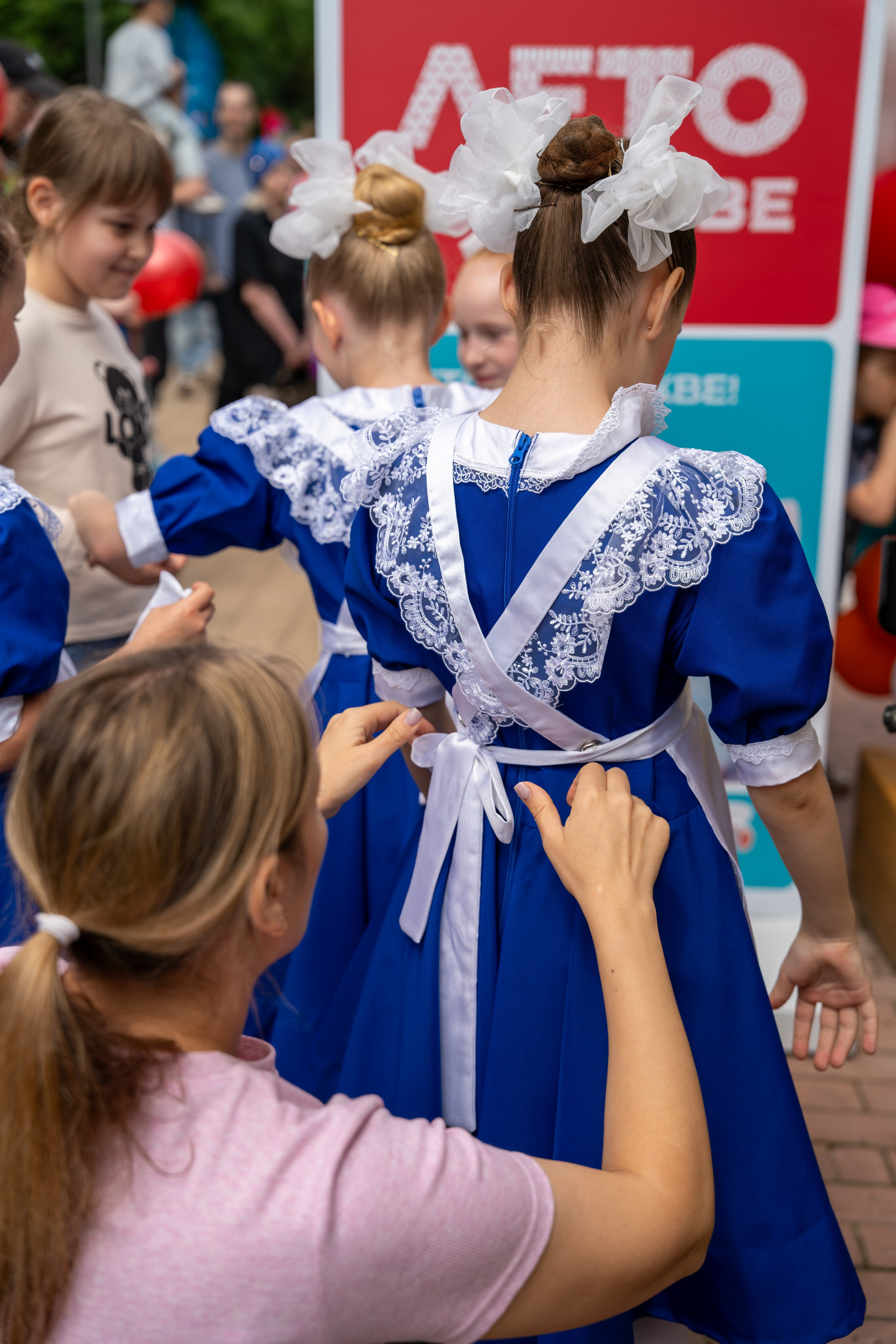 Фотограф на прогулочную фотосессии, фотосъёмка в парке, фотосессии в цветущем саду, студийные фотосессии. «Студия DRONAVT`s» — видеосъёмка и фотография г. Москва