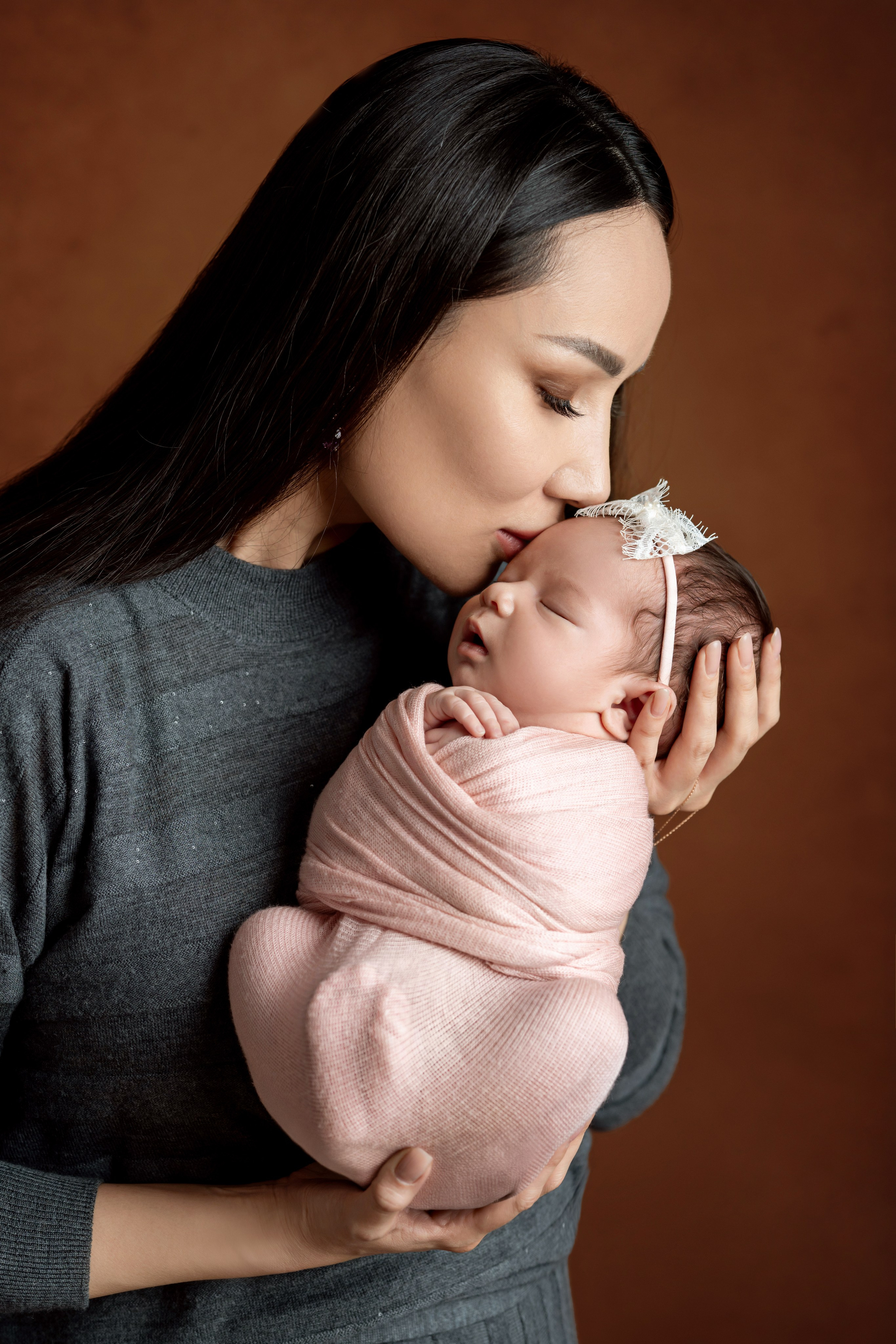 NEWBORN. Творческая команда Ульяшевы, свадебная и семейная фотография. Кахахста