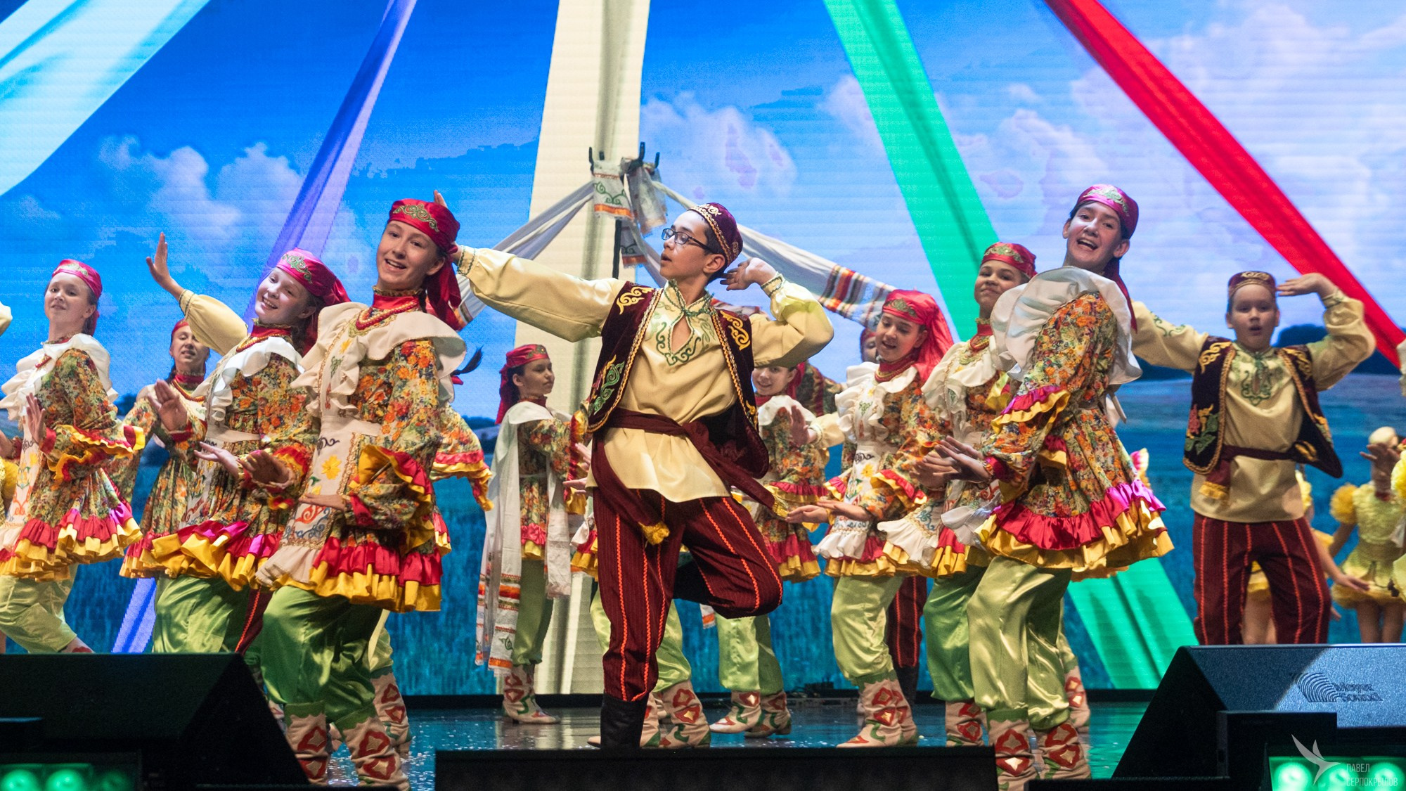 Юбилейный концерт студии эстрадного танца «Изумрудный город». Репортажный фотограф в Казани Павел Серпокрылов
