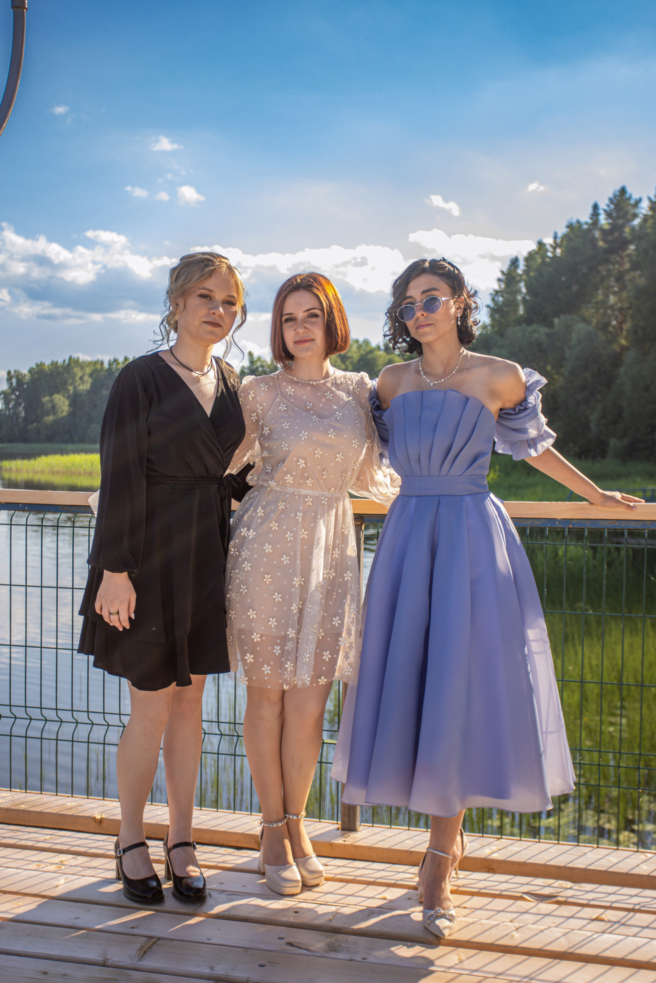 Фотосессия на выпускной. Школа № 12, 11 класс, 2024 г. Студия выпускных альбомов Остров