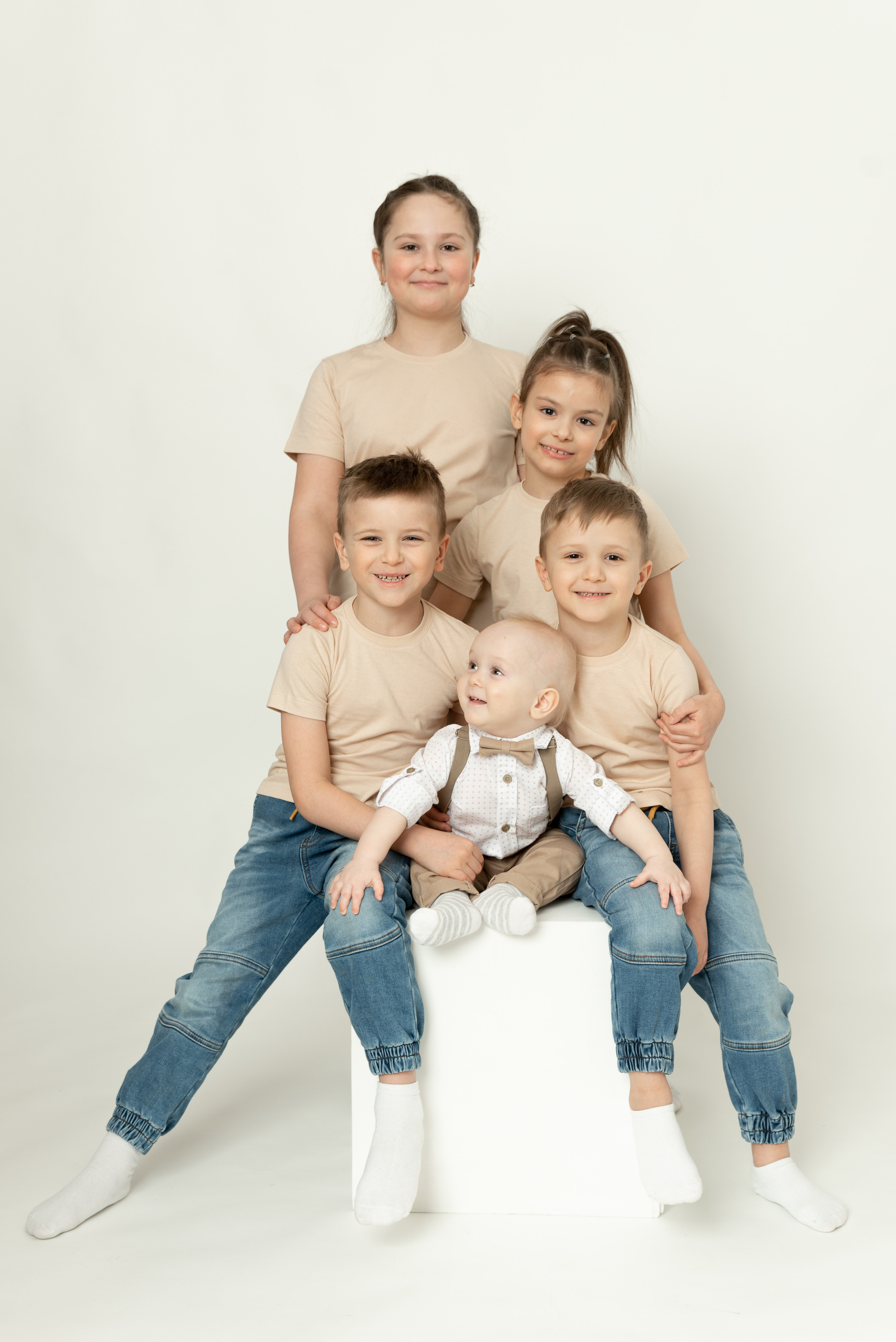 Годовасие пакет «Я И МОЯ СЕМЬЯ» малыш Артемий. Фотограф новорожденных в Нижневартовске Лара Курдюкова