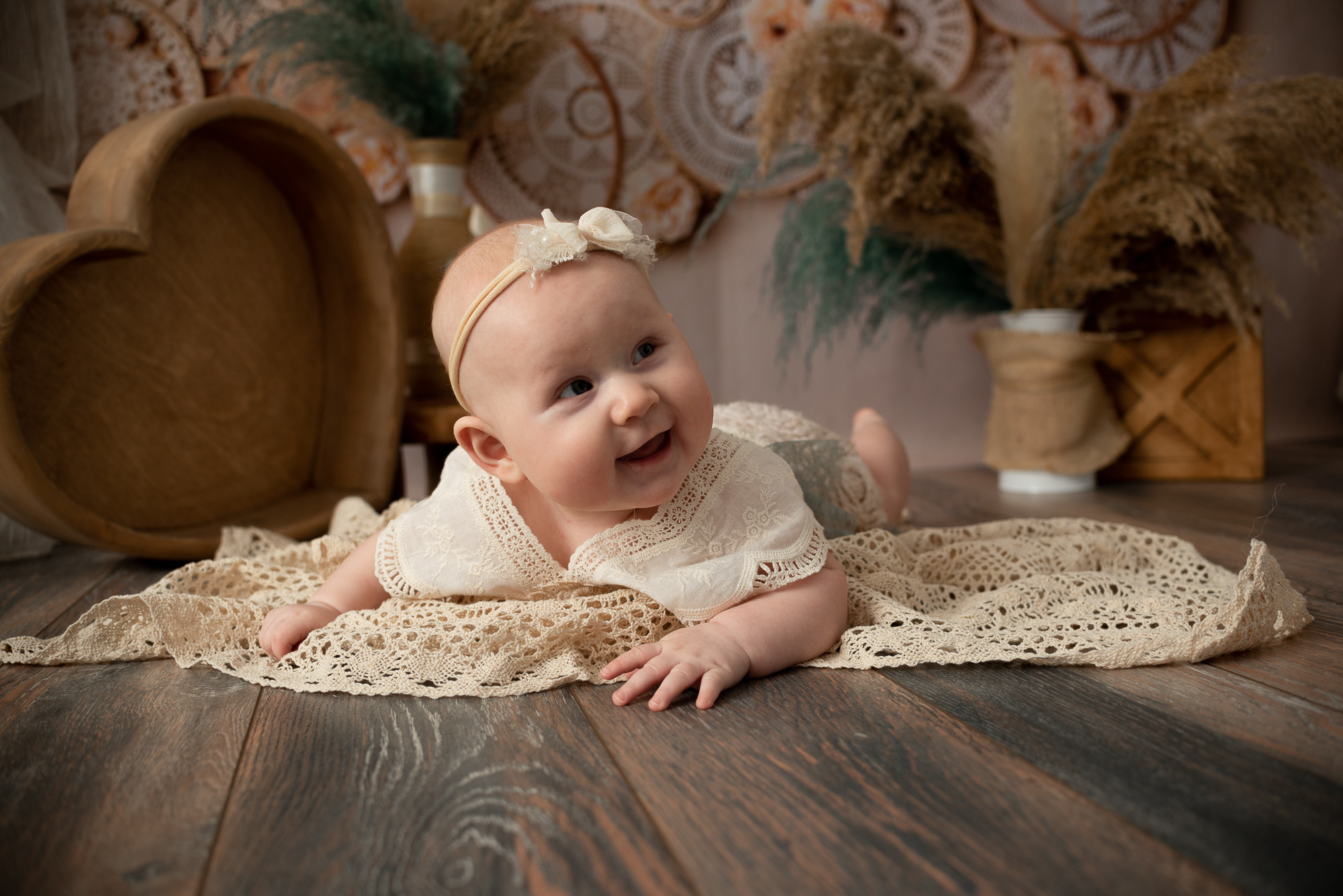 Малыш Кроха малышка Александра мама Гладких Наташа. Фотограф новорожденных в Нижневартовске Лара Курдюкова