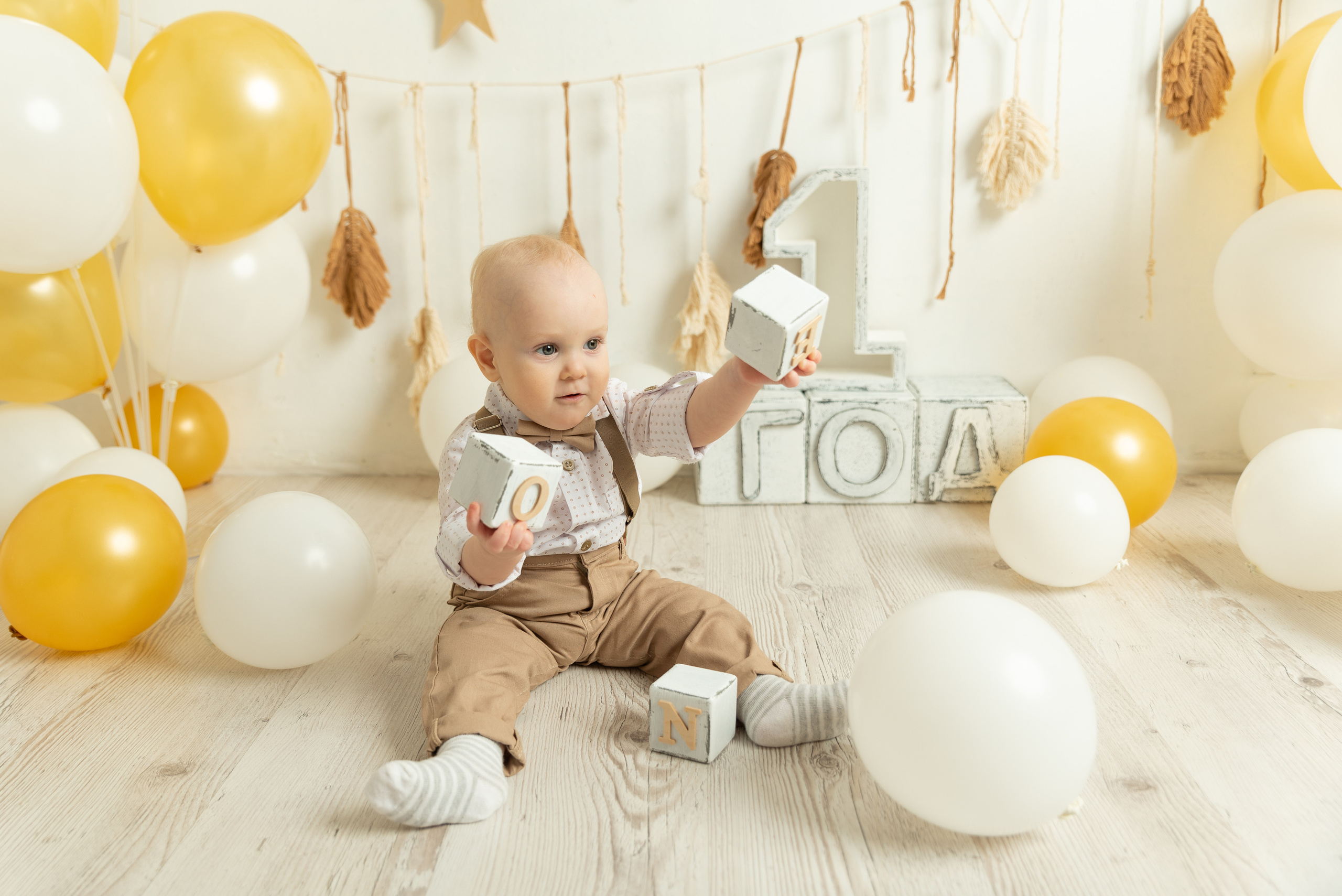 Годовасие пакет «Я И МОЯ СЕМЬЯ» малыш Артемий. Фотограф новорожденных в Нижневартовске Лара Курдюкова