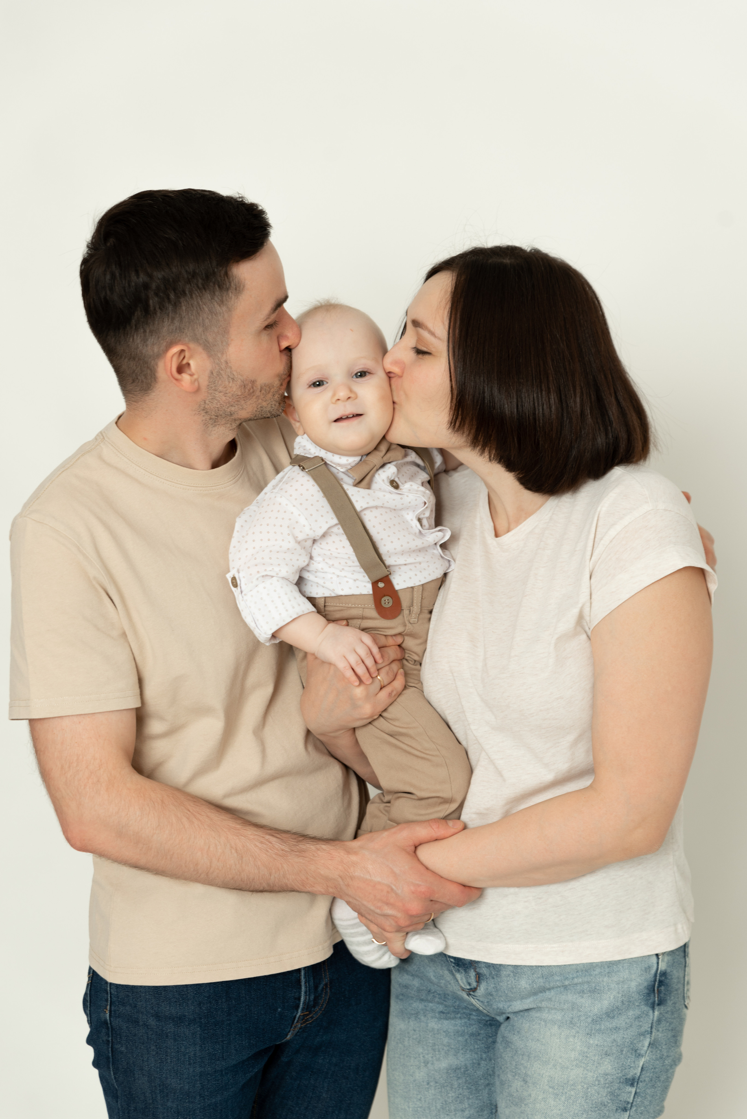 Годовасие пакет «Я И МОЯ СЕМЬЯ» малыш Артемий. Фотограф новорожденных в Нижневартовске Лара Курдюкова