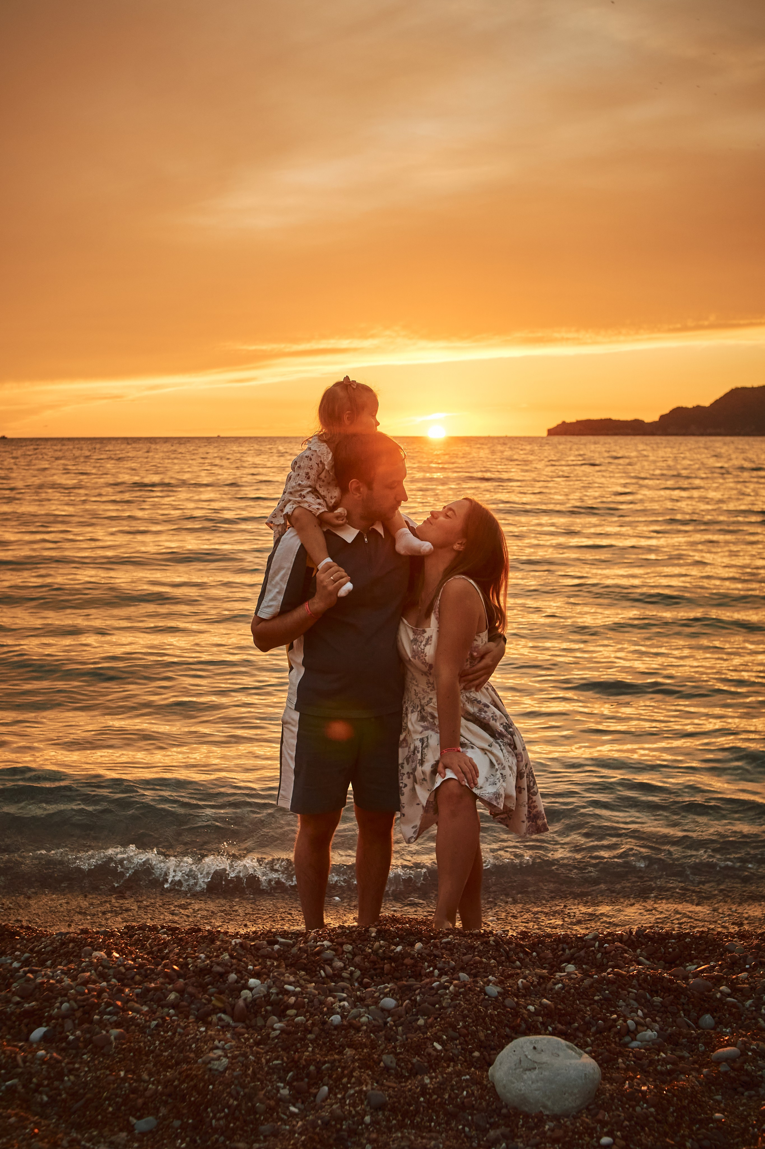 Семейная фотосессия в Черногории | Свети Стефан | 5 лет свадьбы — фотограф Эля Станевская