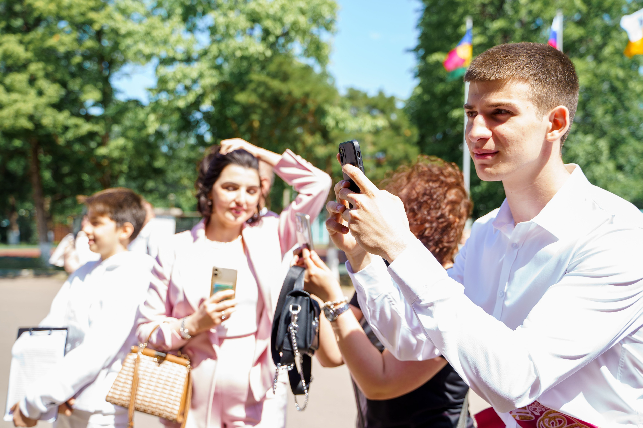 Последний звонок_Выпускники 11кл._Гимназия 18_2024 г. Фотографы из солнечного Краснодара Вадим и Надежда Митус