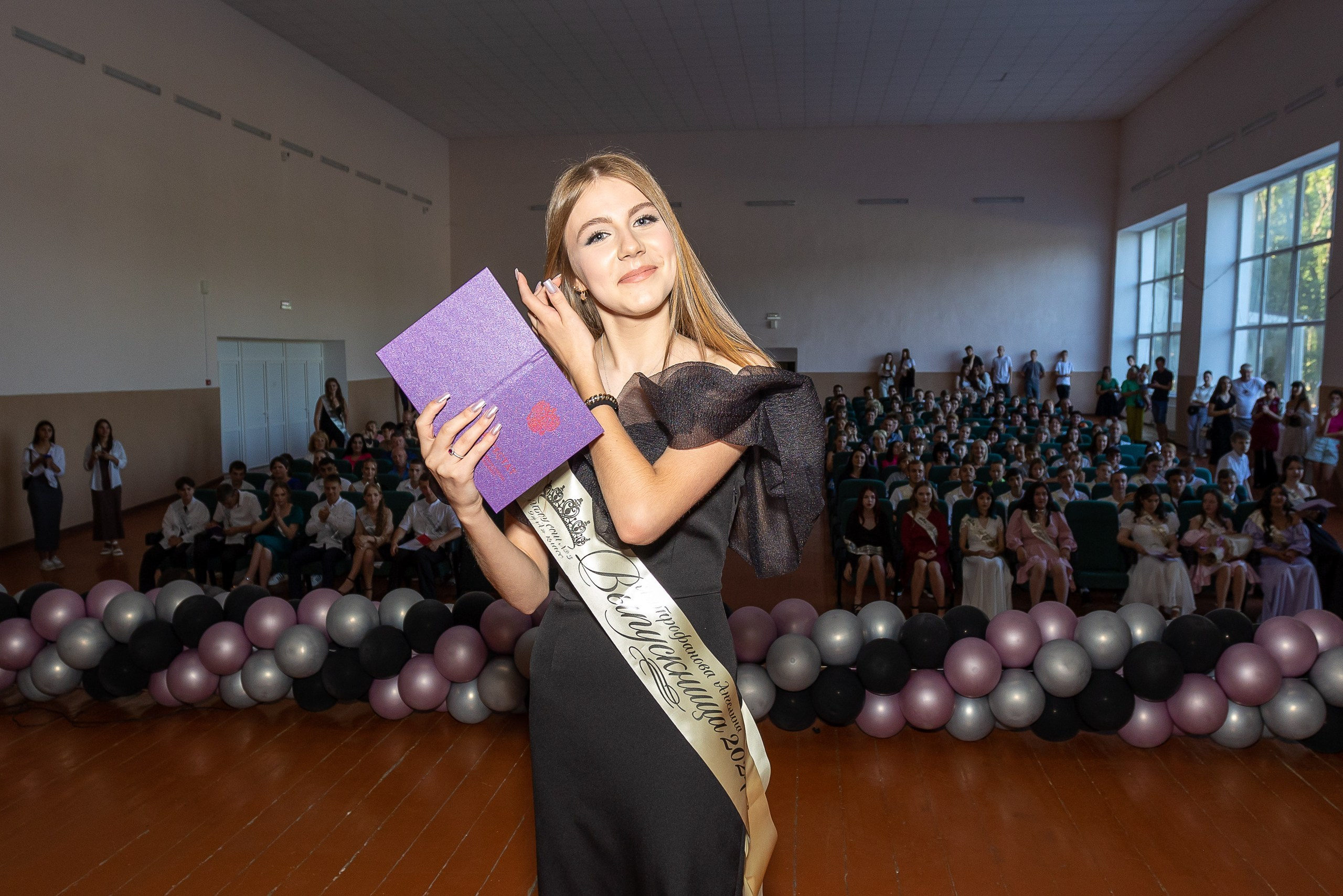Вручение аттестата 2024 г. Выпускные альбомы Майкоп, Краснодар Елена Золотарева