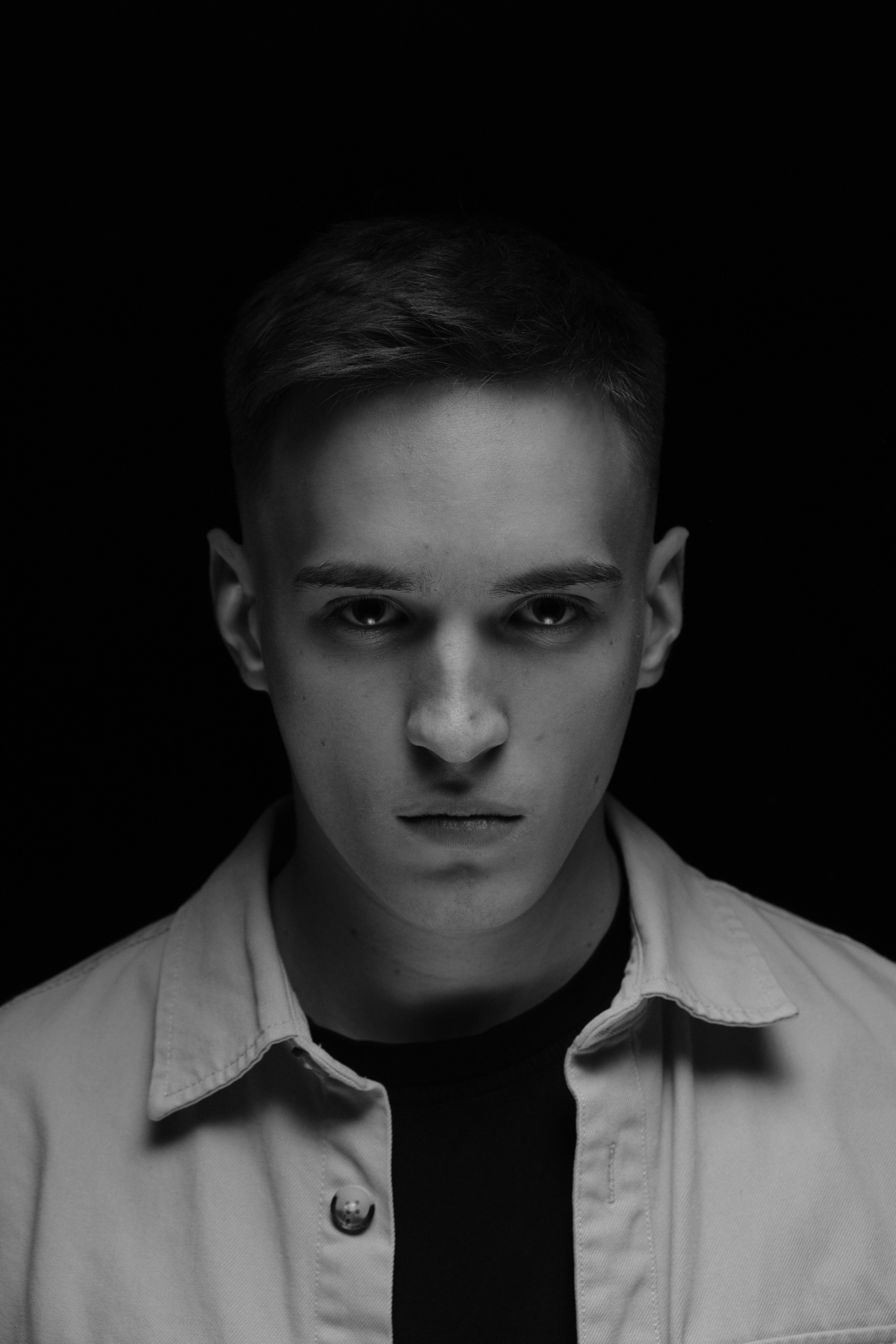 Портретный фотограф в Москве Александр Денисов