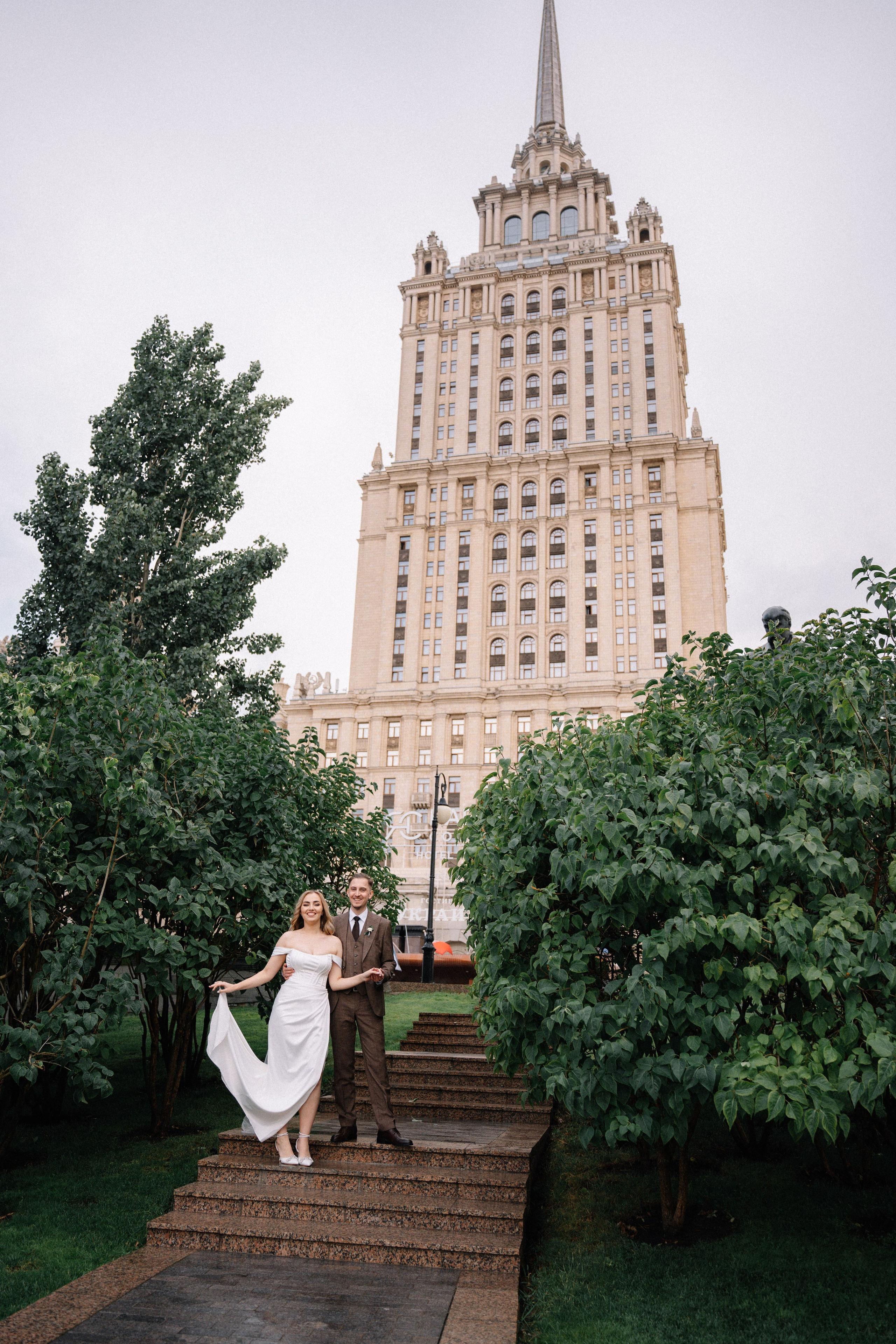 Свадебная фотосессия в ресторане Романтик (гостиница Украина)