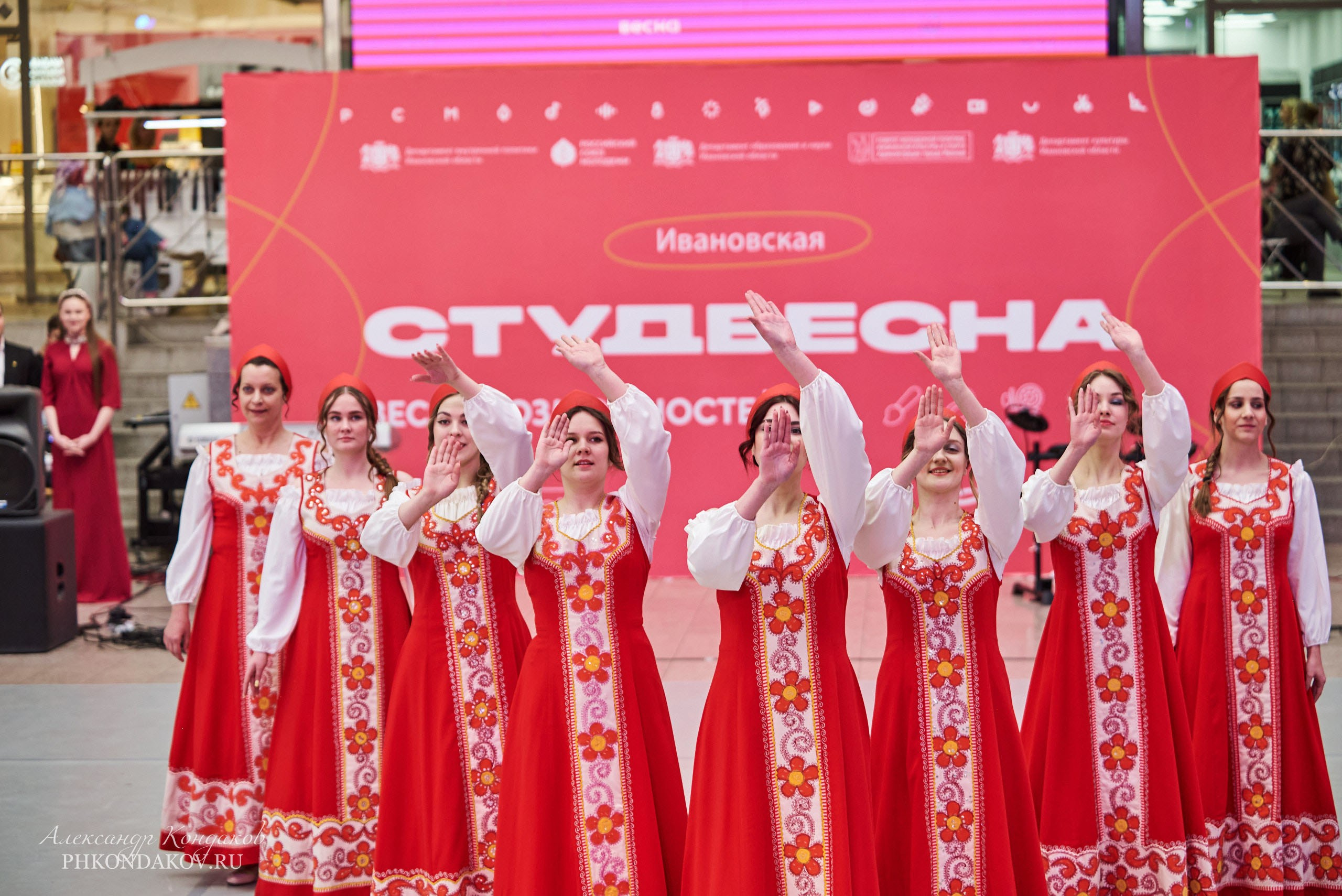 Открытие студенческой весны 2024 в г. Иваново. Фотограф в Иваново: Каталожная съемка одежды и постельного белья, Wildberries