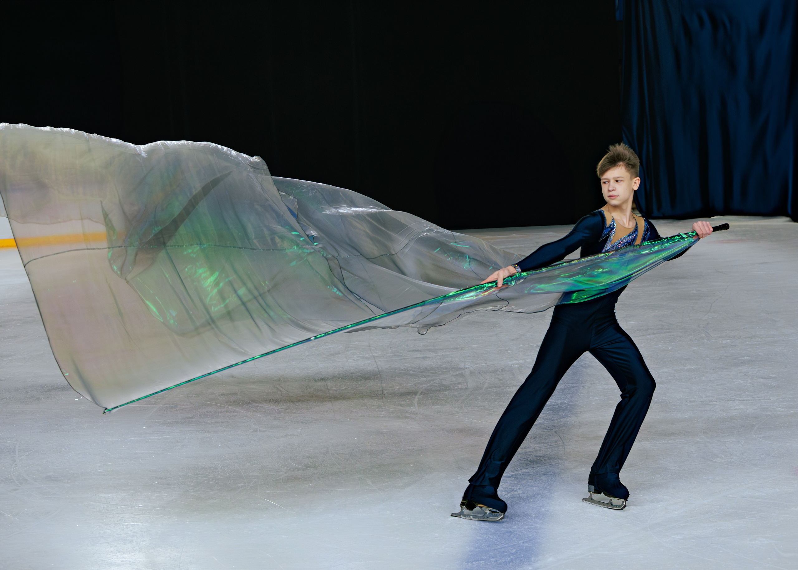 Детский театр на льду «АЛЕКО». Выпускные альбомы и школьный фотограф в Подольске, Троицке, Щербинке, Москве и Московской области