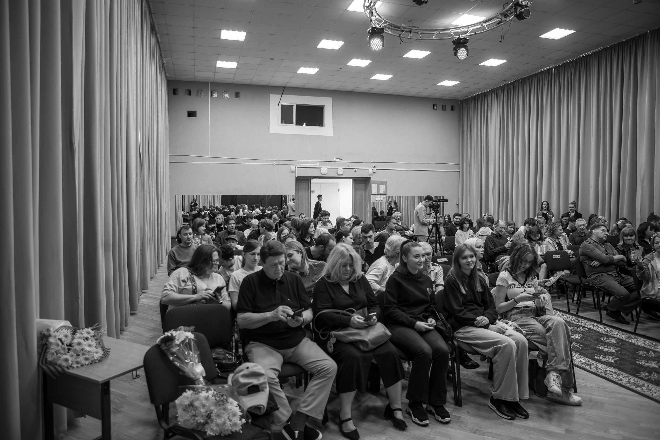Театр «Радикс». В поисках Синей птицы. Школьный фотограф и выпускные альбомы | SHKOLBook