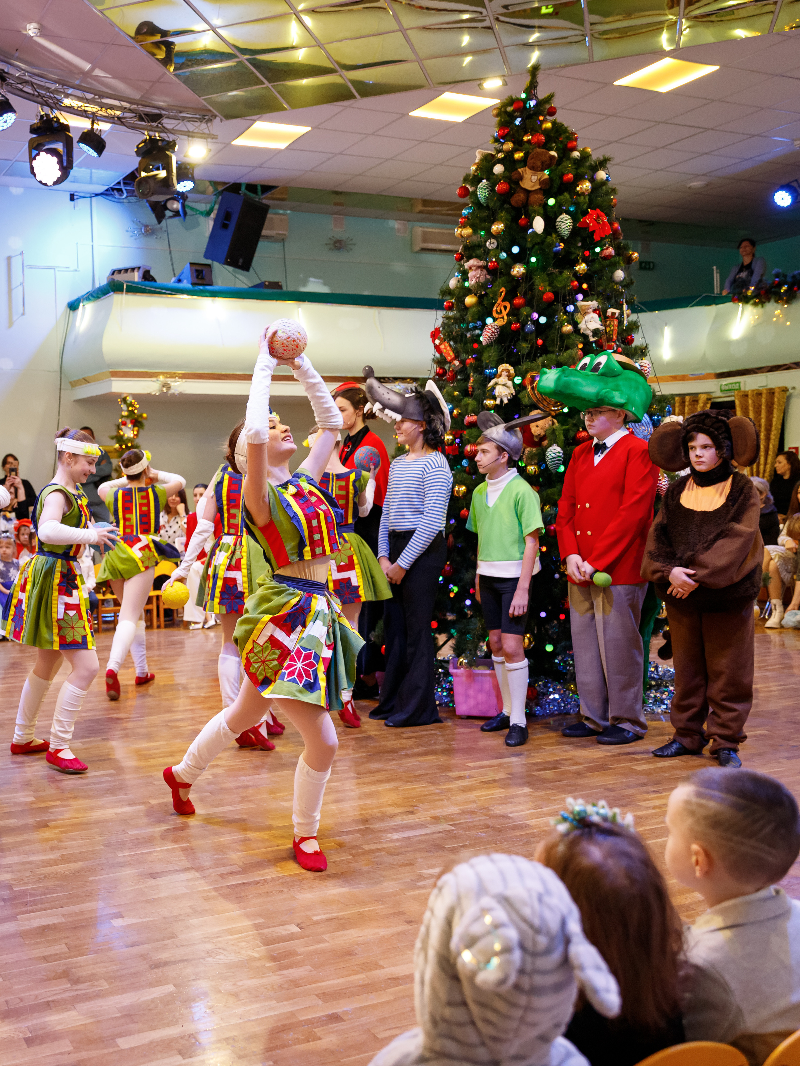 МЭЦ новый год танец