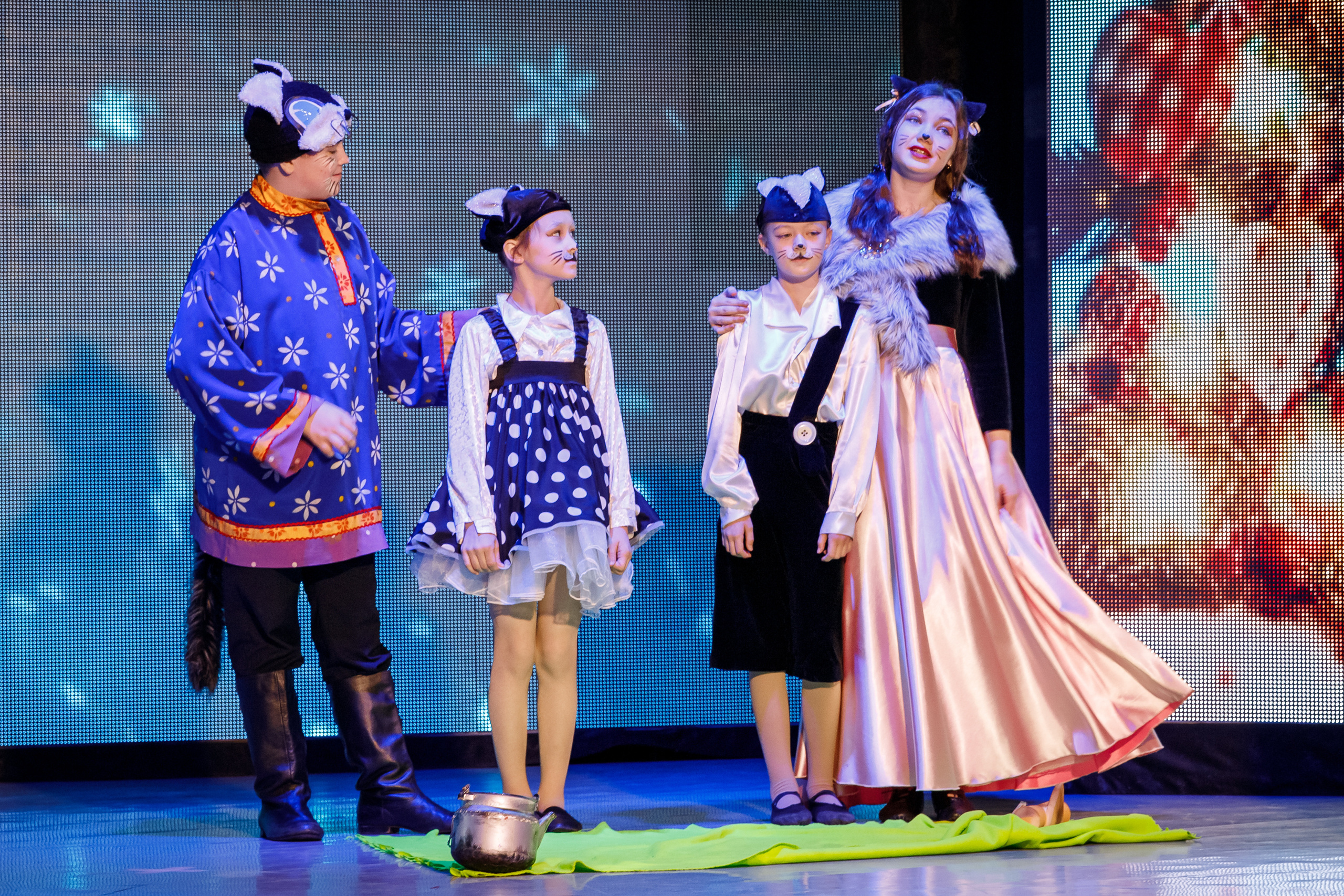 «Кошкин дом». Марина Ушакова. Фотограф. Выпускные альбомы. г. Краснодар