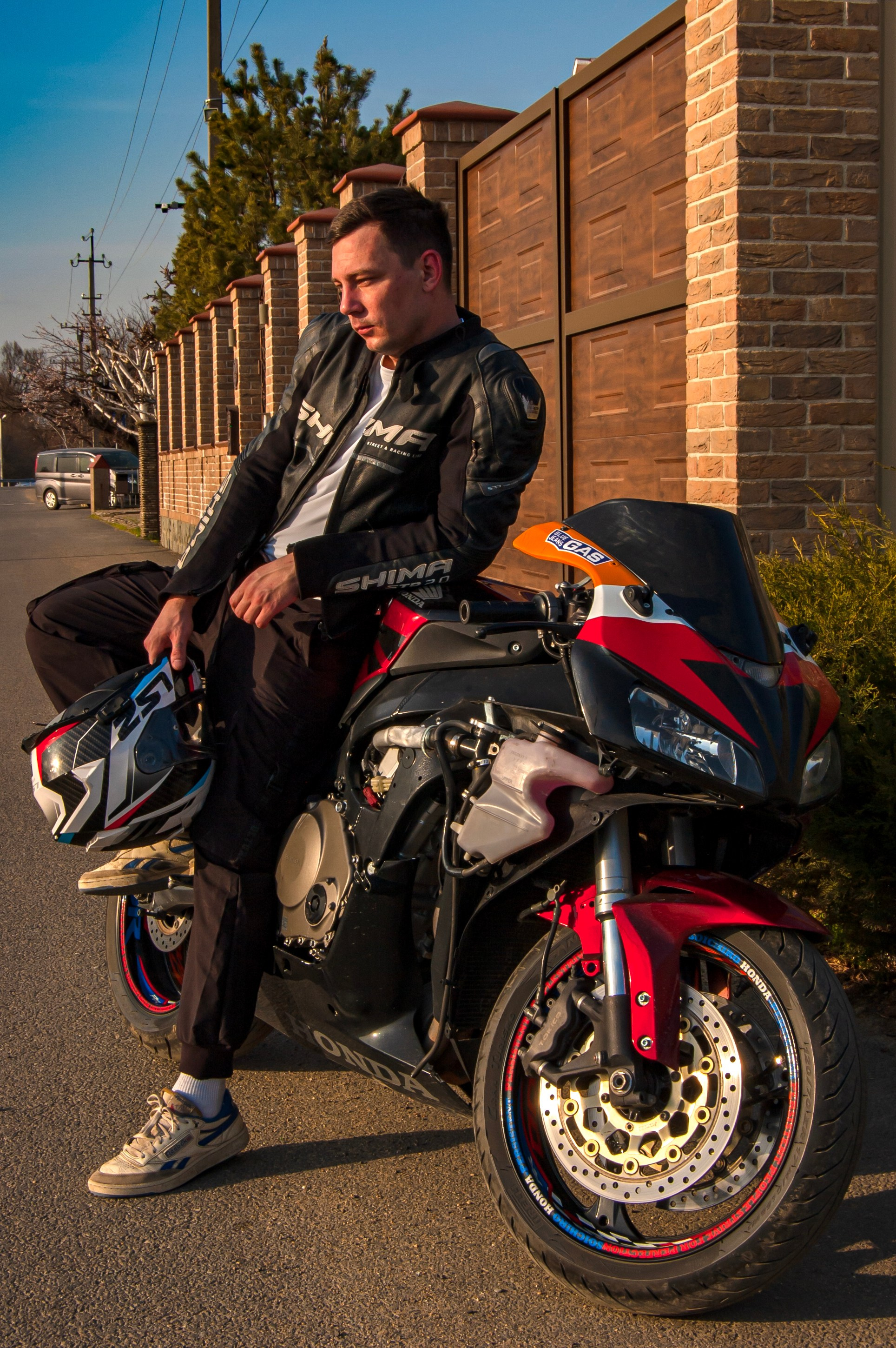 Лавстори для Иры и Коли в парке Победы в Краснодаре. Портретный фотограф в Краснодаре Слава Никитин