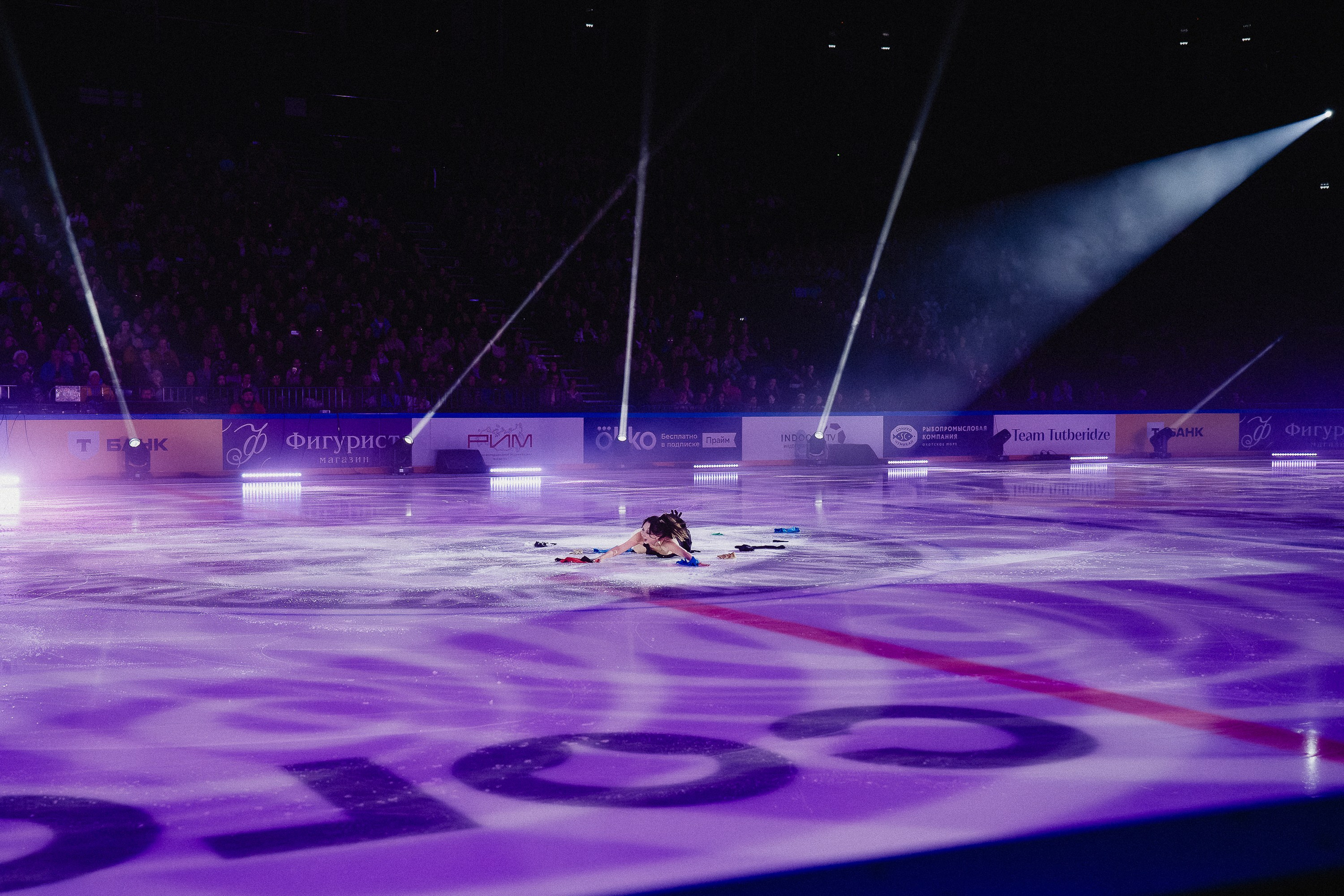 Шоу Этери Тутберидзе в Новосибирске. Воробьева Ксения — Спортивный и танцевальный фотограф Новосибирск