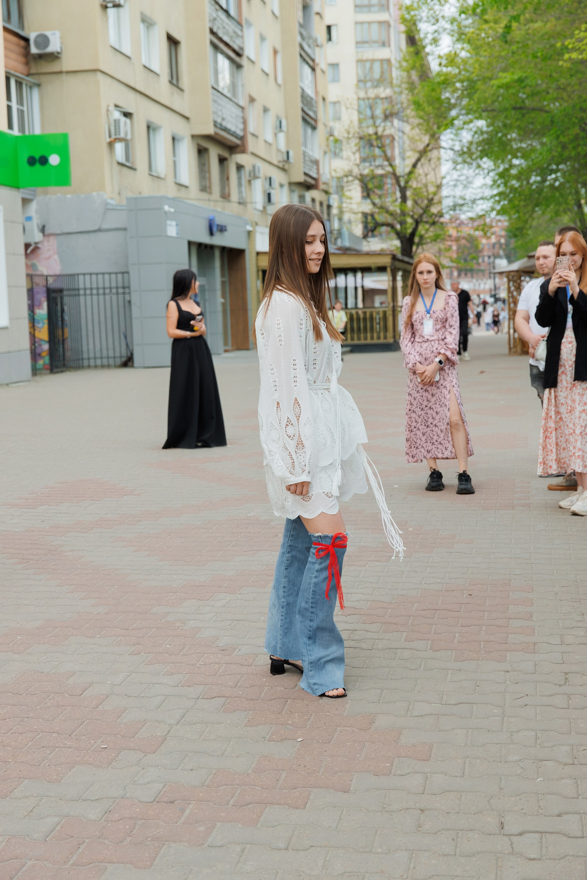 МОДНЫЙ ПОКАЗ. СВОИ. ФОТООТЧЕТЫ-СОБЫТИЯ-МЕСТА