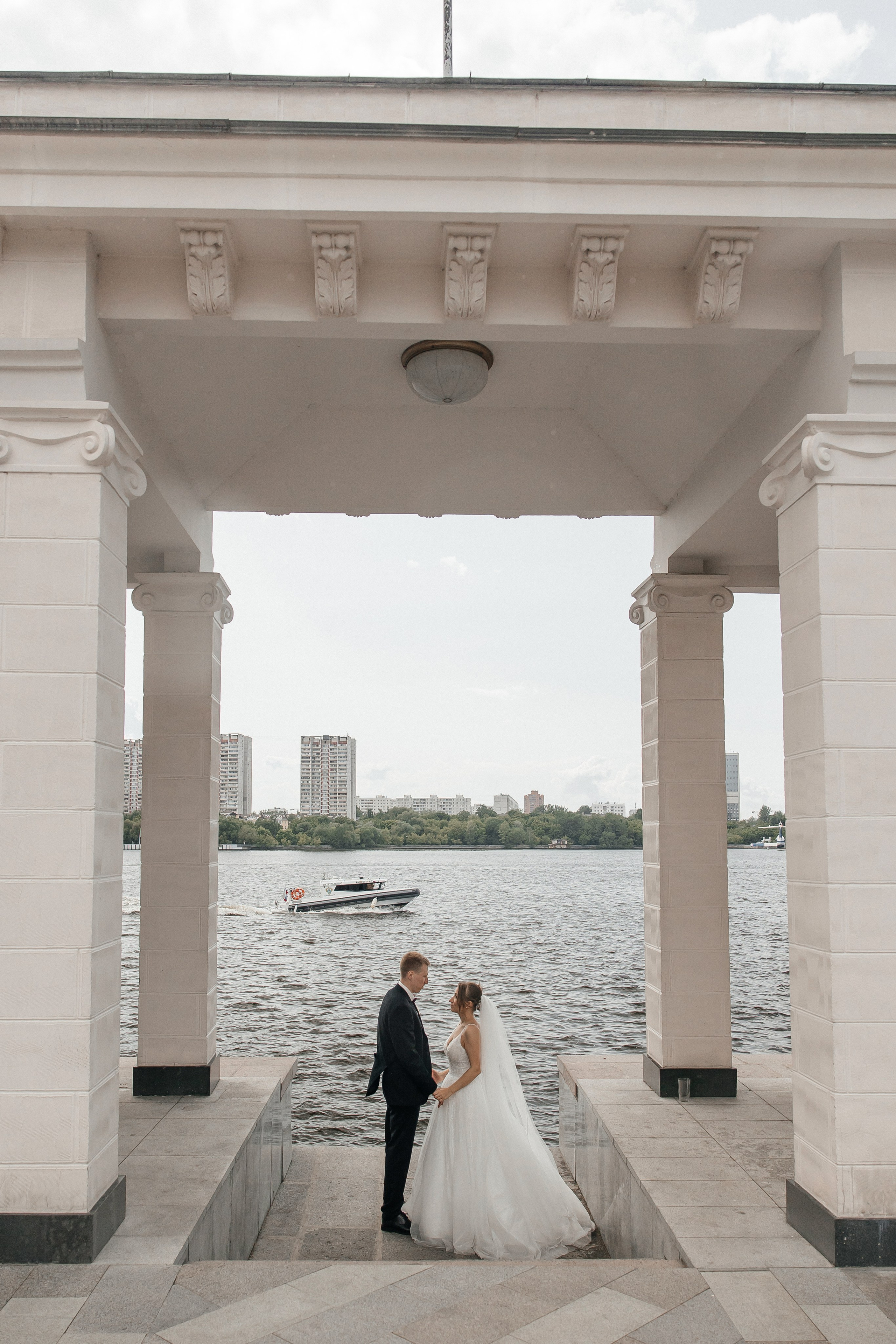 Свадебная прогулка на Северном речном вокзале