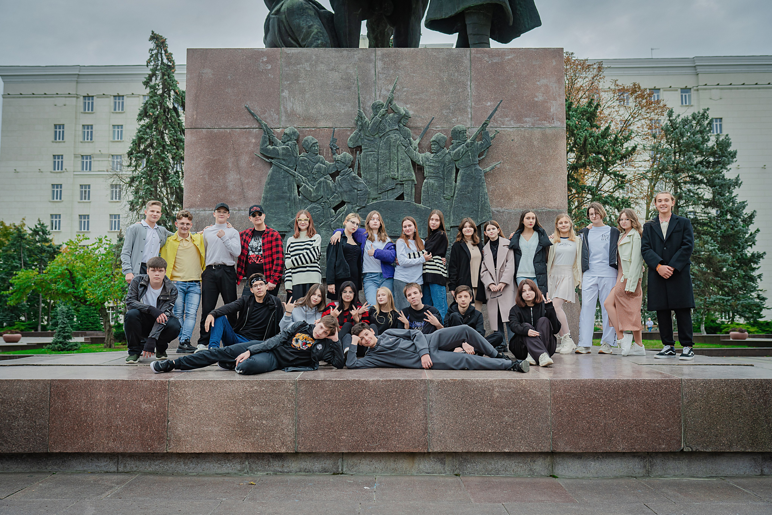 Фотосессия Школа 4 Класс 9А. Современные Выпускные Альбомы в Ростове-на-Дону