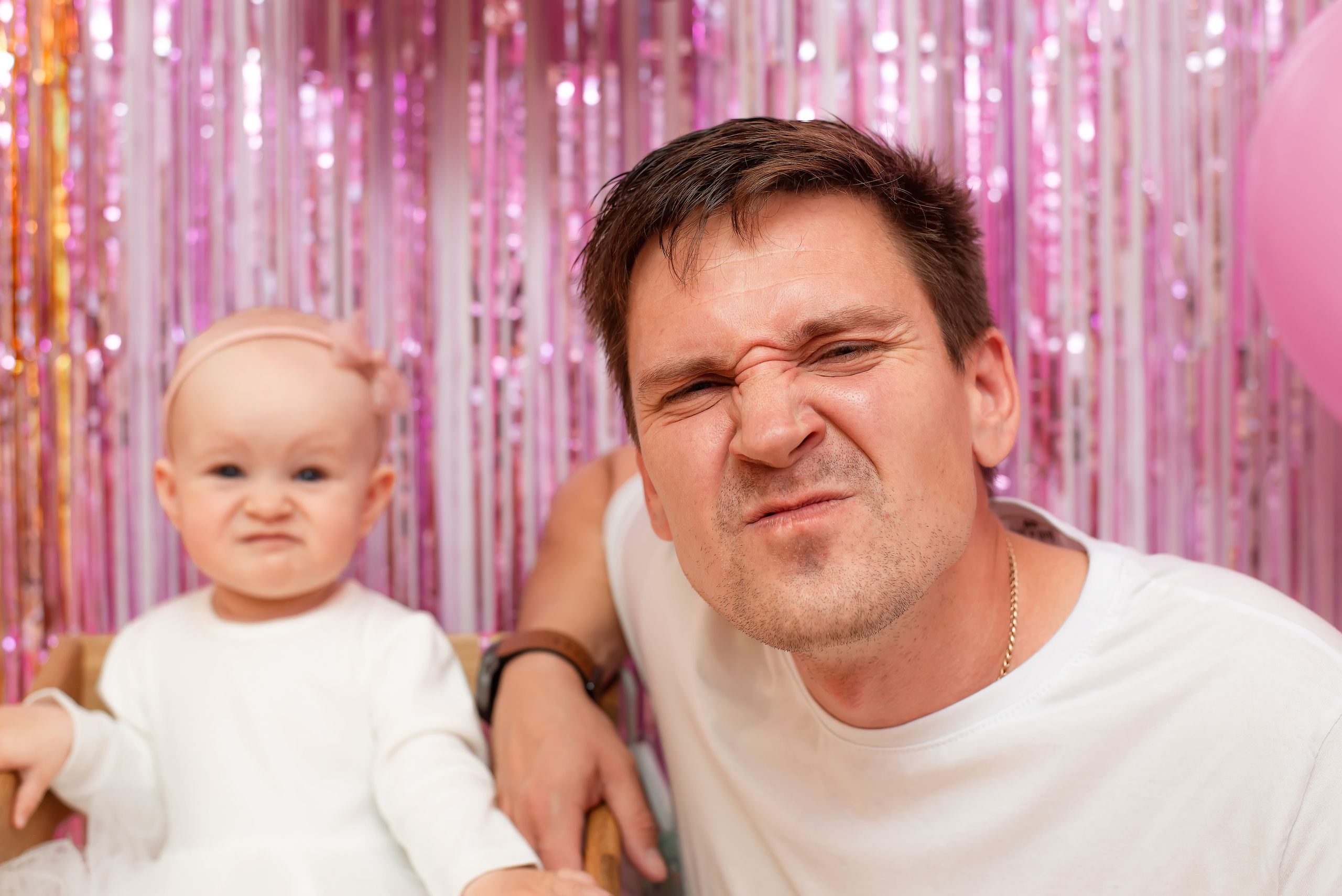 Домашняя семейная съемка на годик дочки. Фотограф • Фототерапевт г. Москва