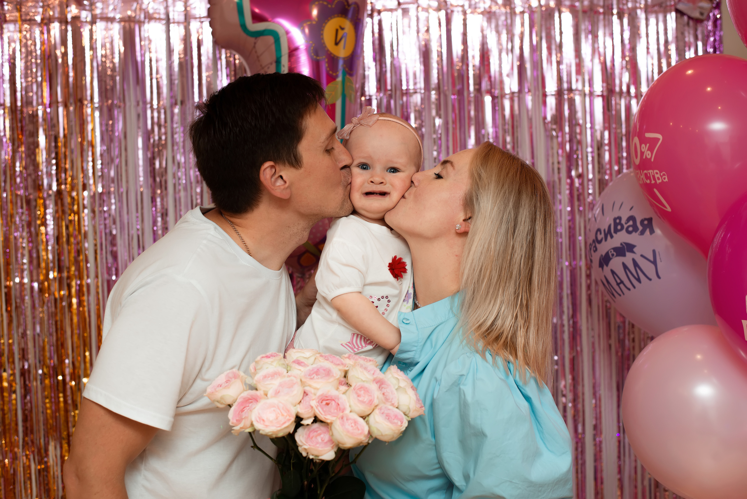 Домашняя семейная съемка на годик дочки. Фотограф • Фототерапевт г. Москва