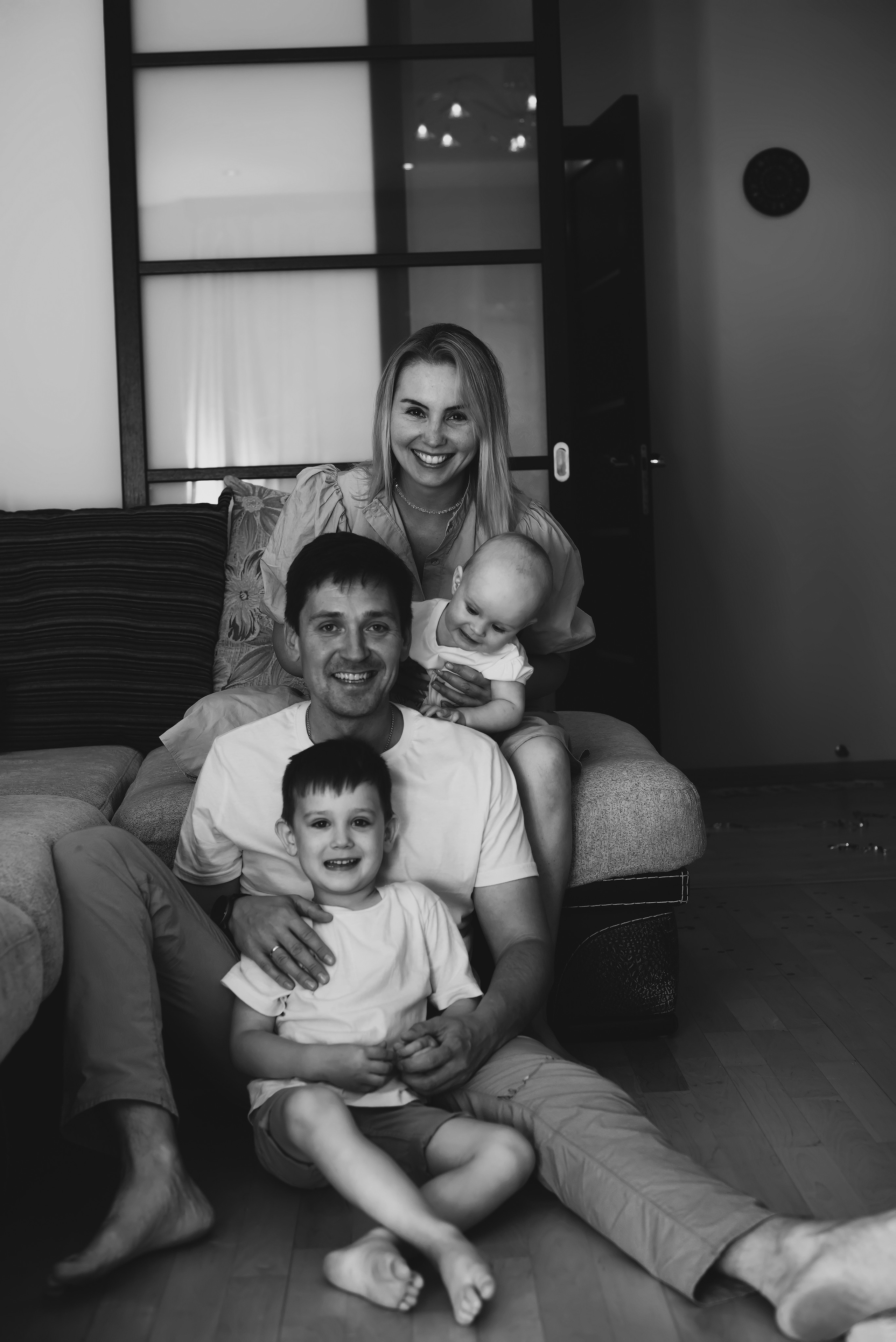 Домашняя семейная съемка на годик дочки. Фотограф • Фототерапевт г. Москва