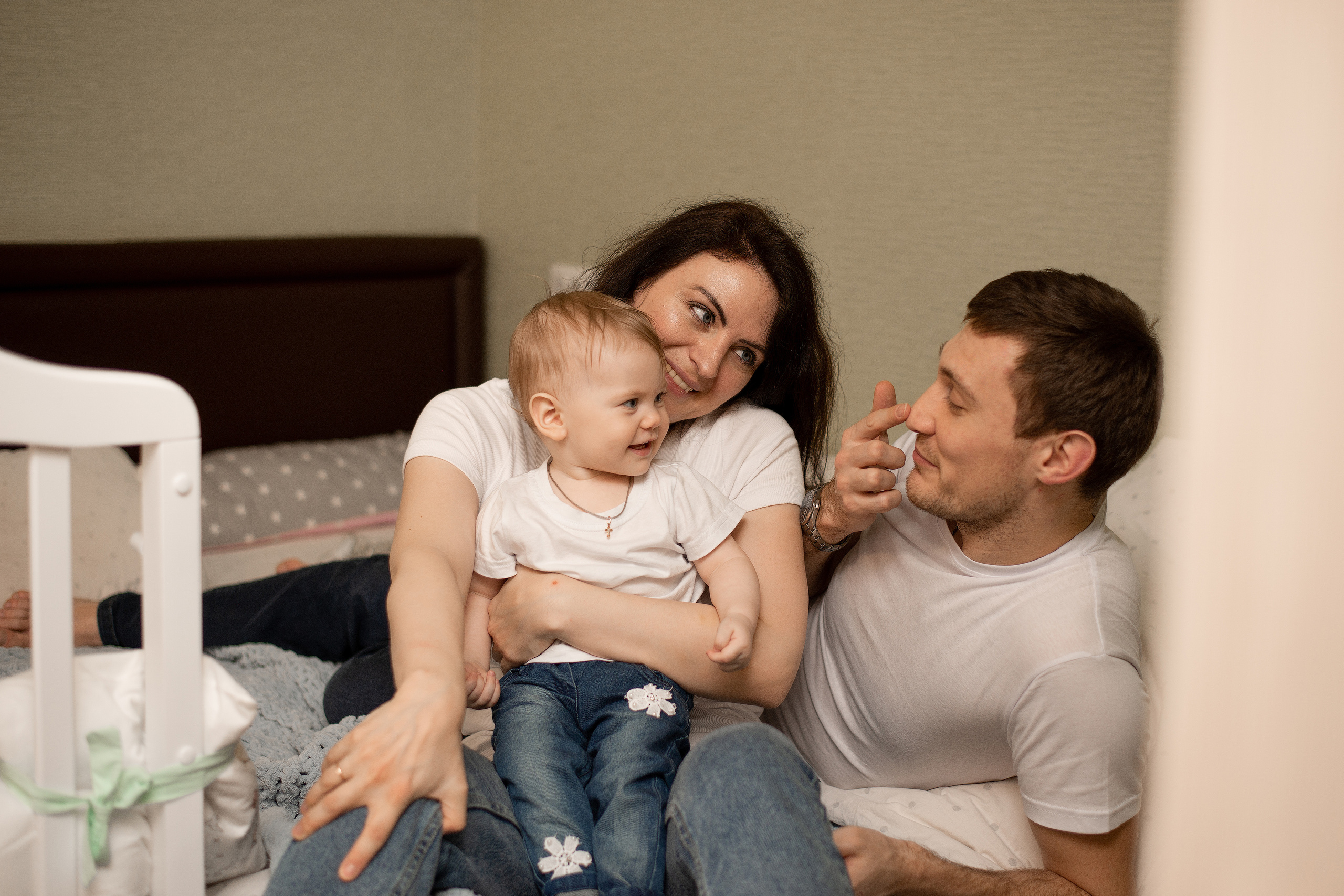 Домашняя семейная съемка на годовасие дочки. Фотограф • Фототерапевт г. Москва